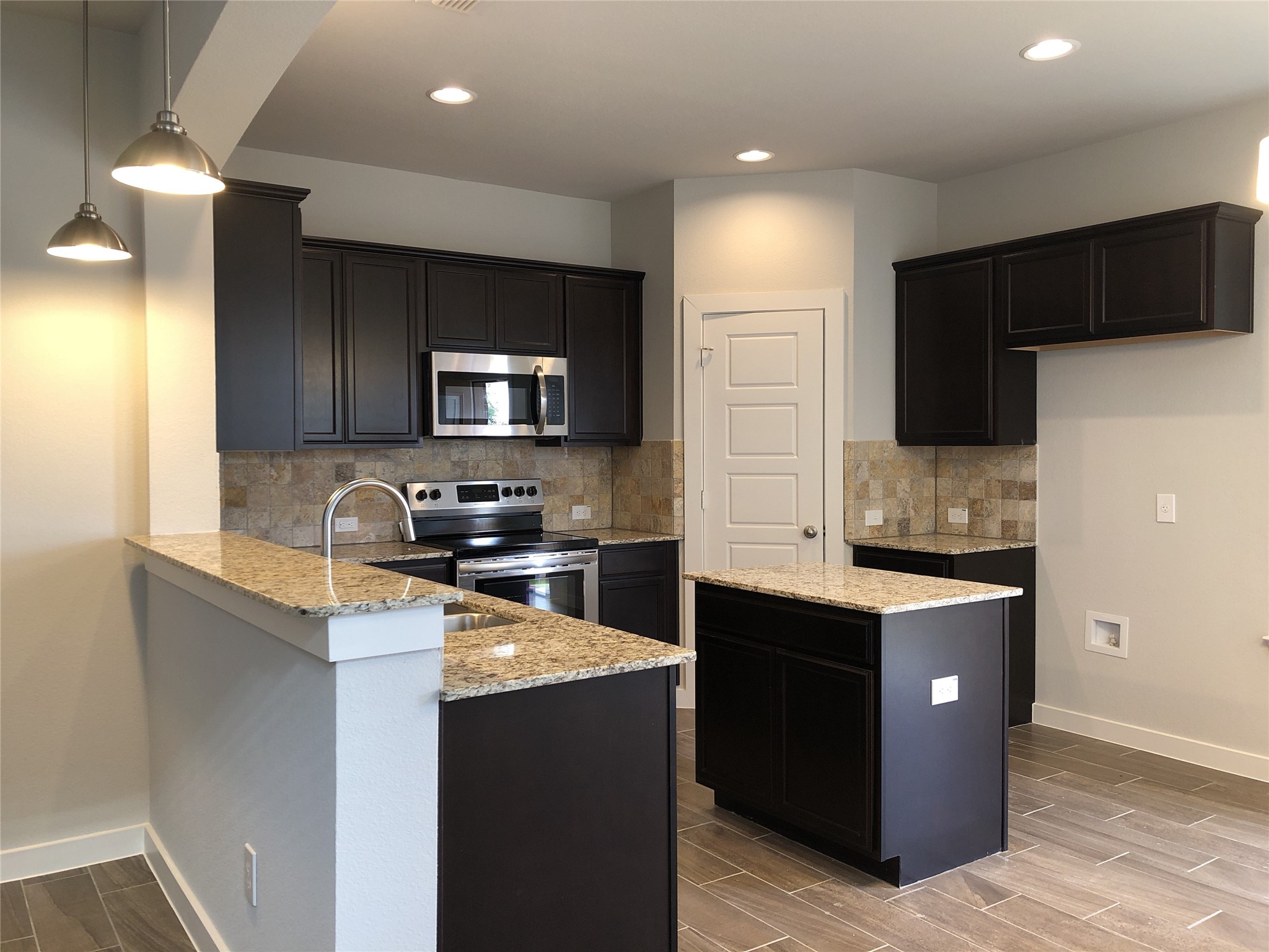 1019 W Sierra Vista Court Midlothian TX 76065