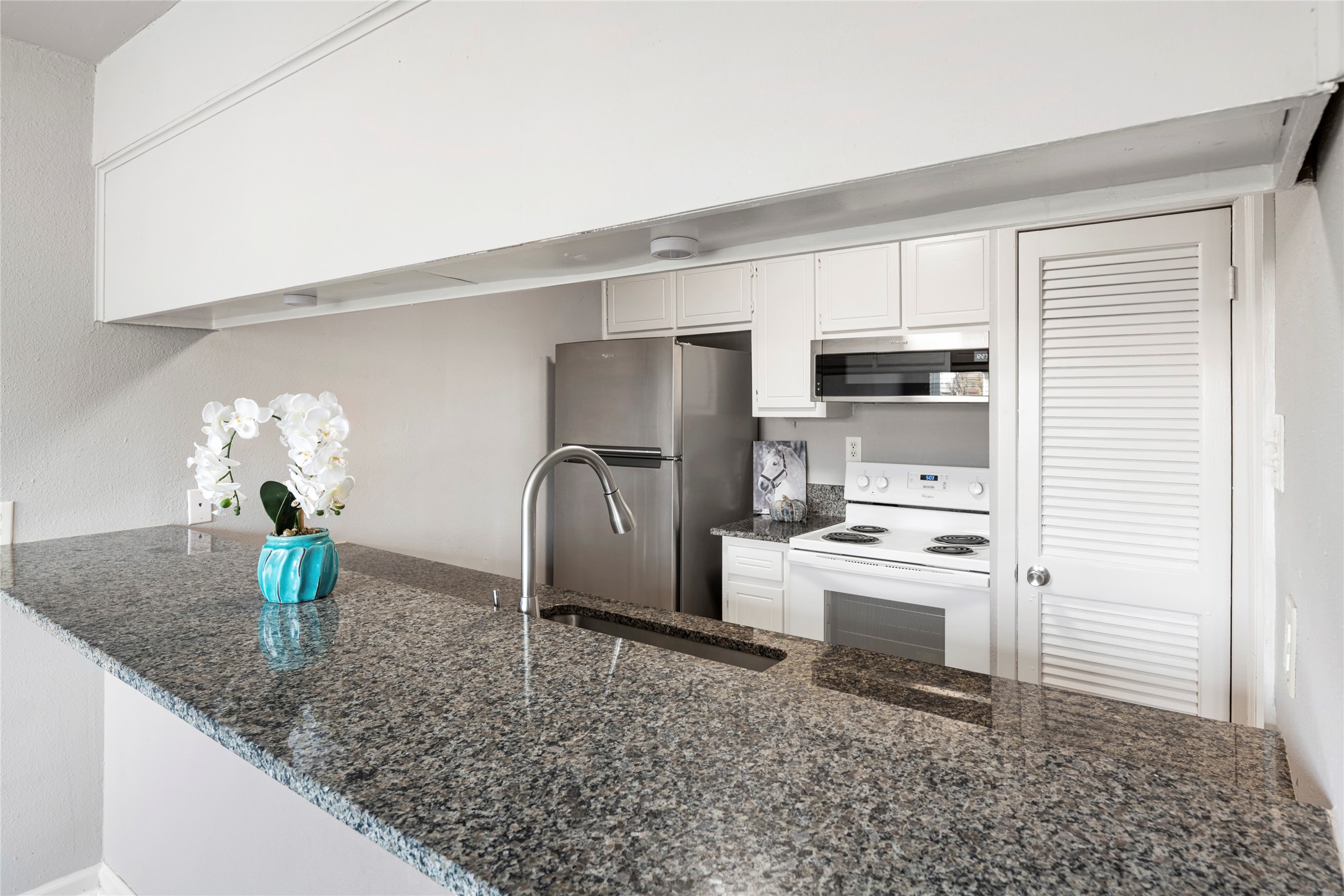 208 Wilshire Drive Euless TX 76040