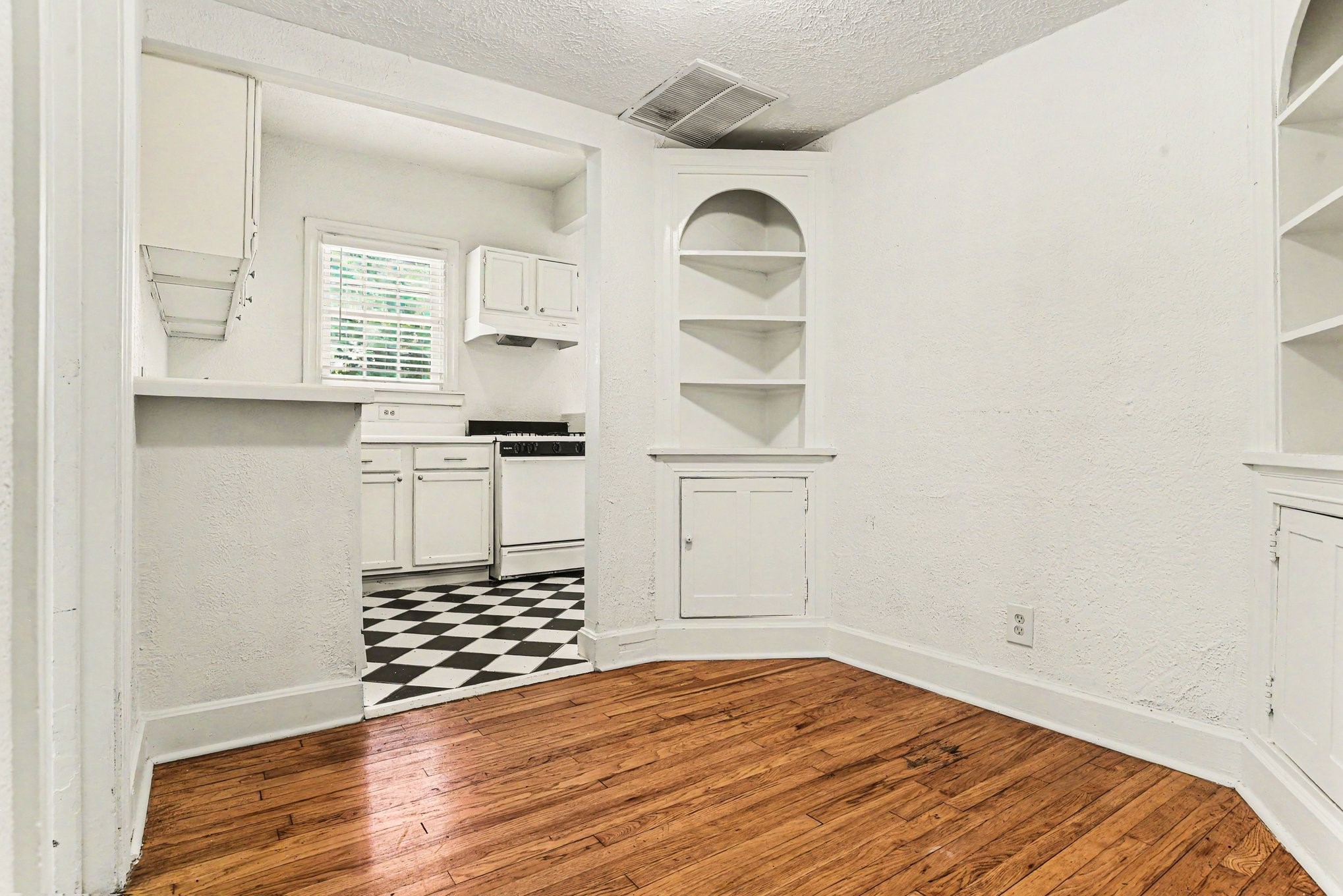 4515 Swiss Avenue Dallas TX 75204