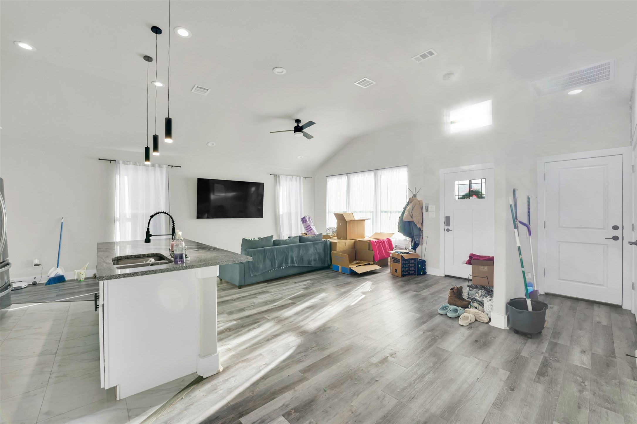 4621 Collins Avenue Dallas TX 75210