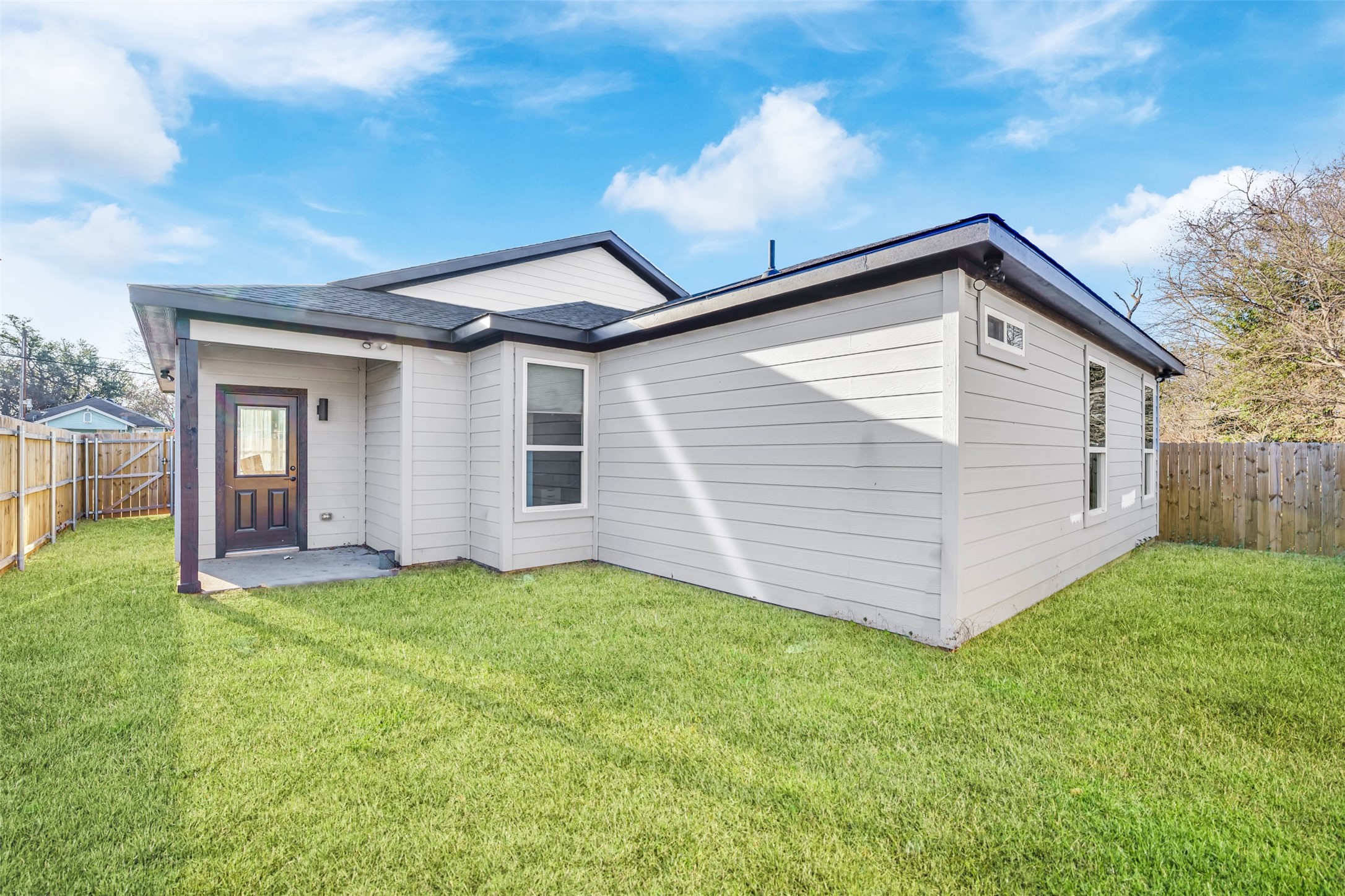 4621 Collins Avenue Dallas TX 75210