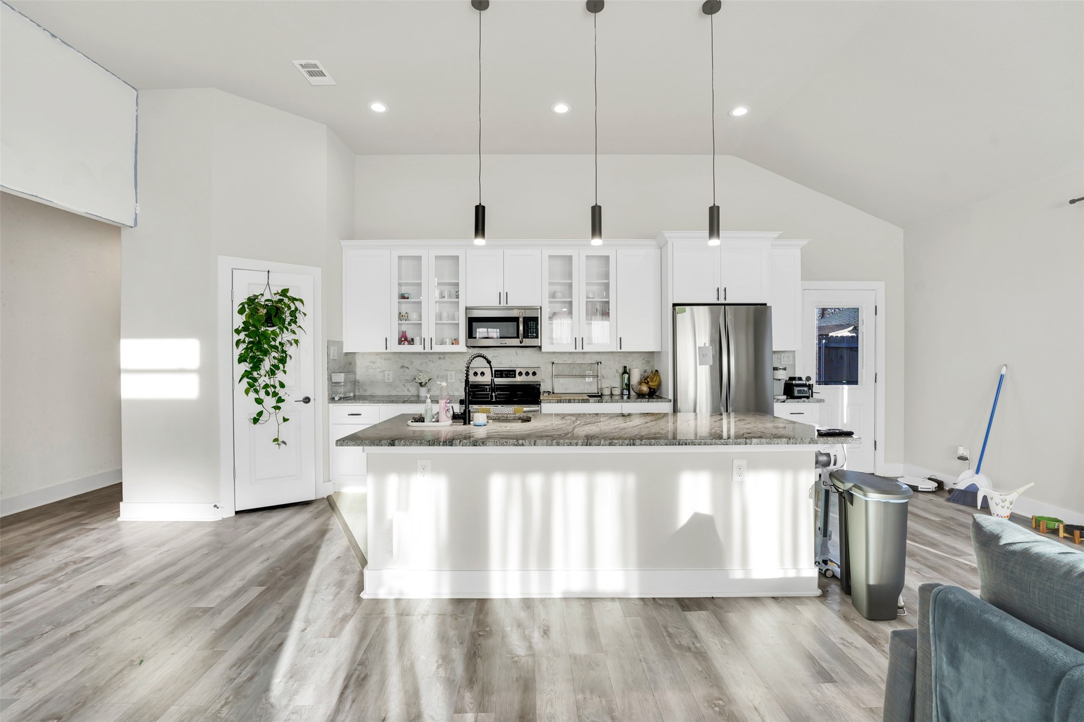 4621 Collins Avenue Dallas TX 75210