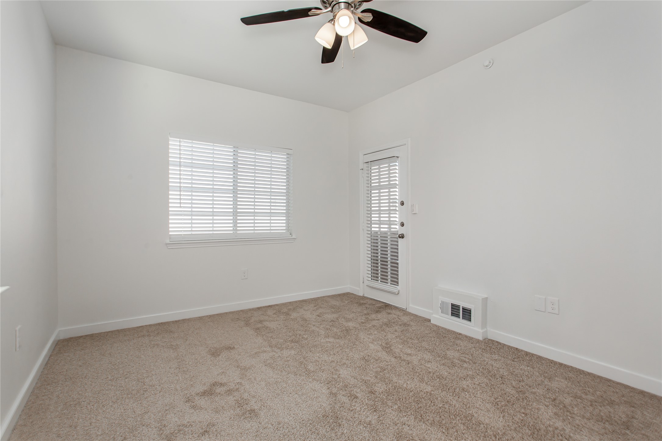 4713 Virginia Avenue Dallas TX 75204