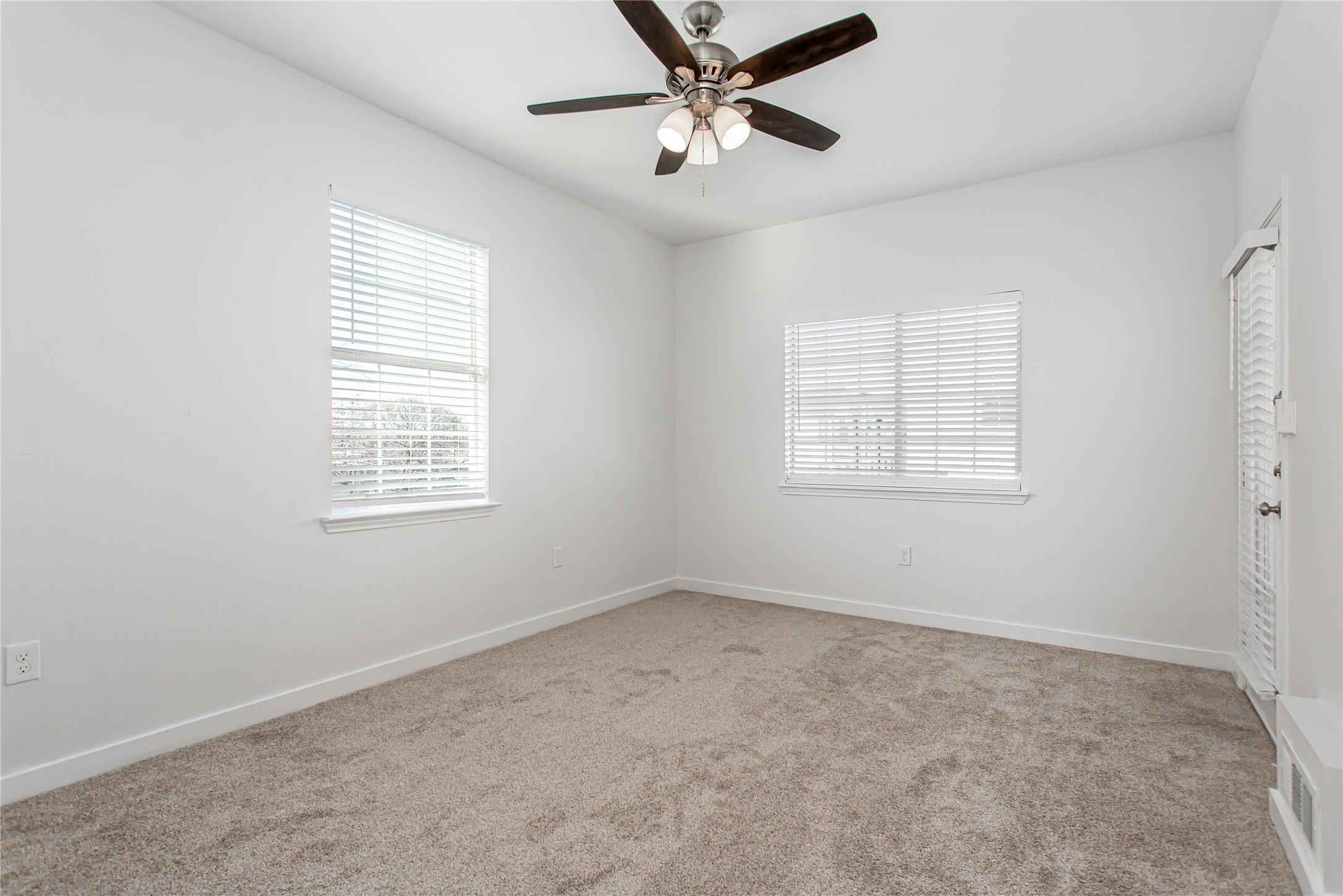 4713 Virginia Avenue Dallas TX 75204