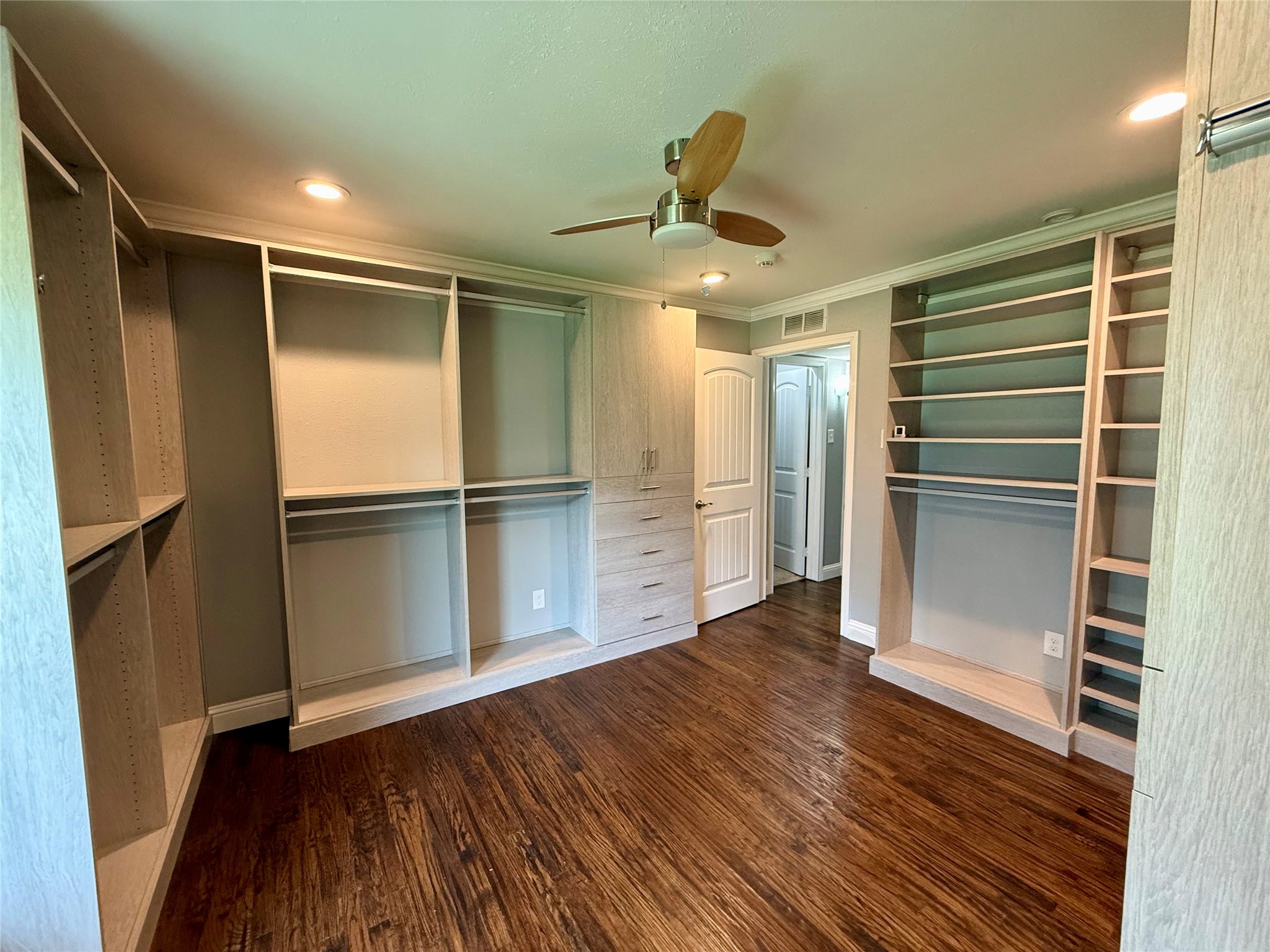 13455 Mill Grove Lane Dallas TX 75240