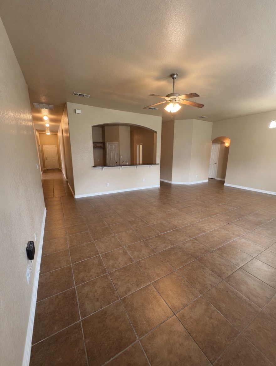 673 S Heights Drive Crowley TX 76036