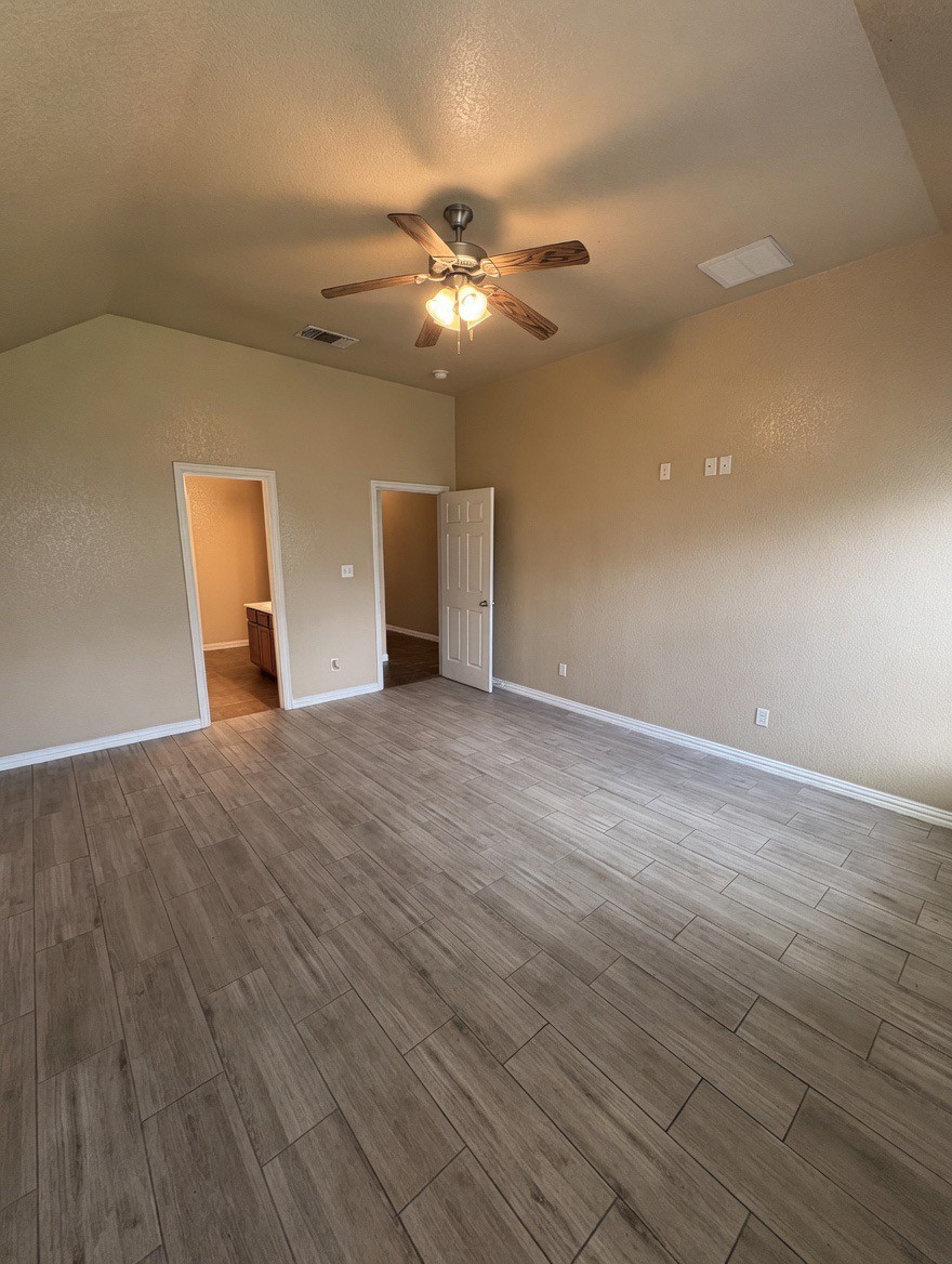 673 S Heights Drive Crowley TX 76036