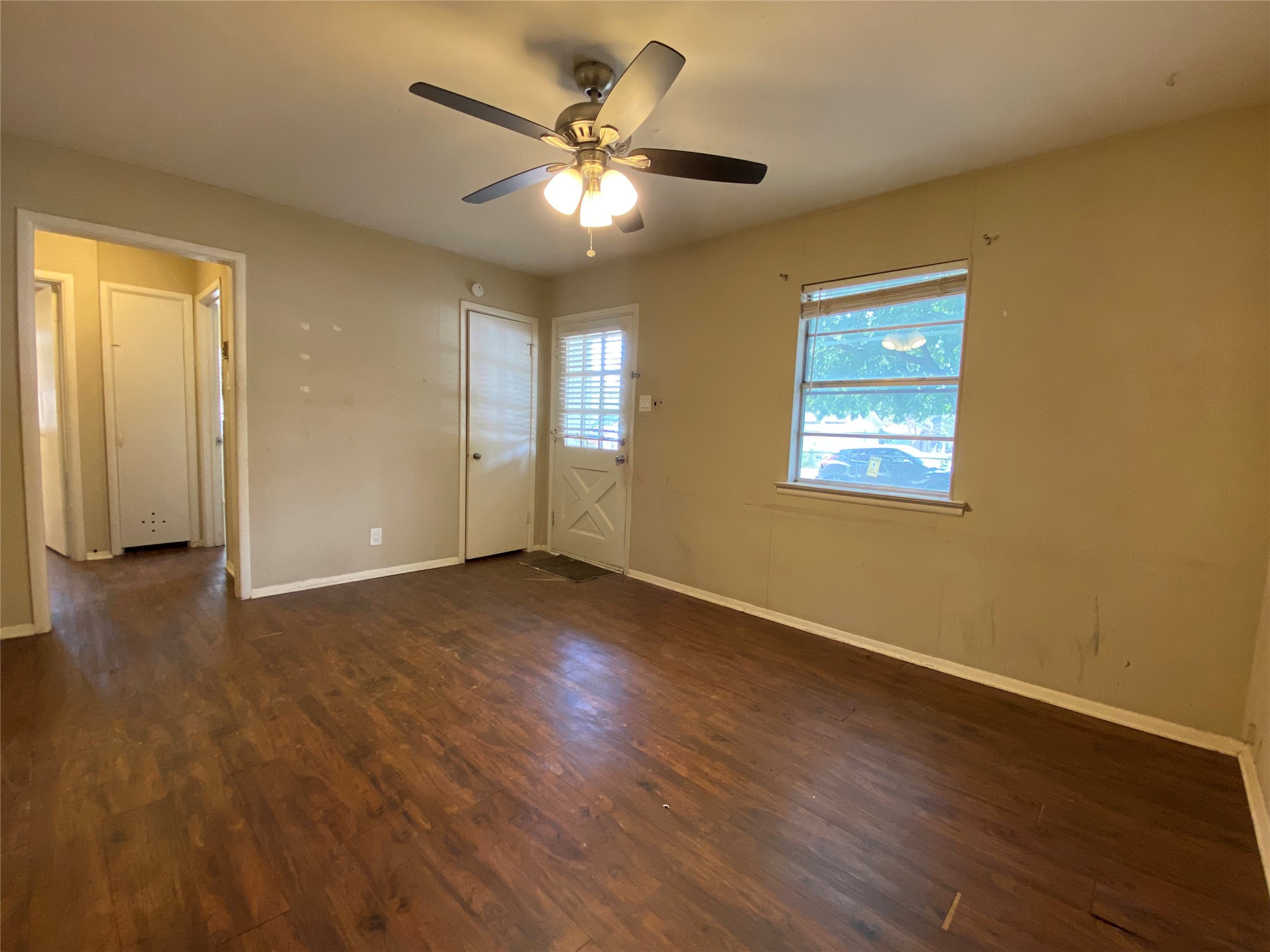 1813 Wayne Street Denton TX 76209