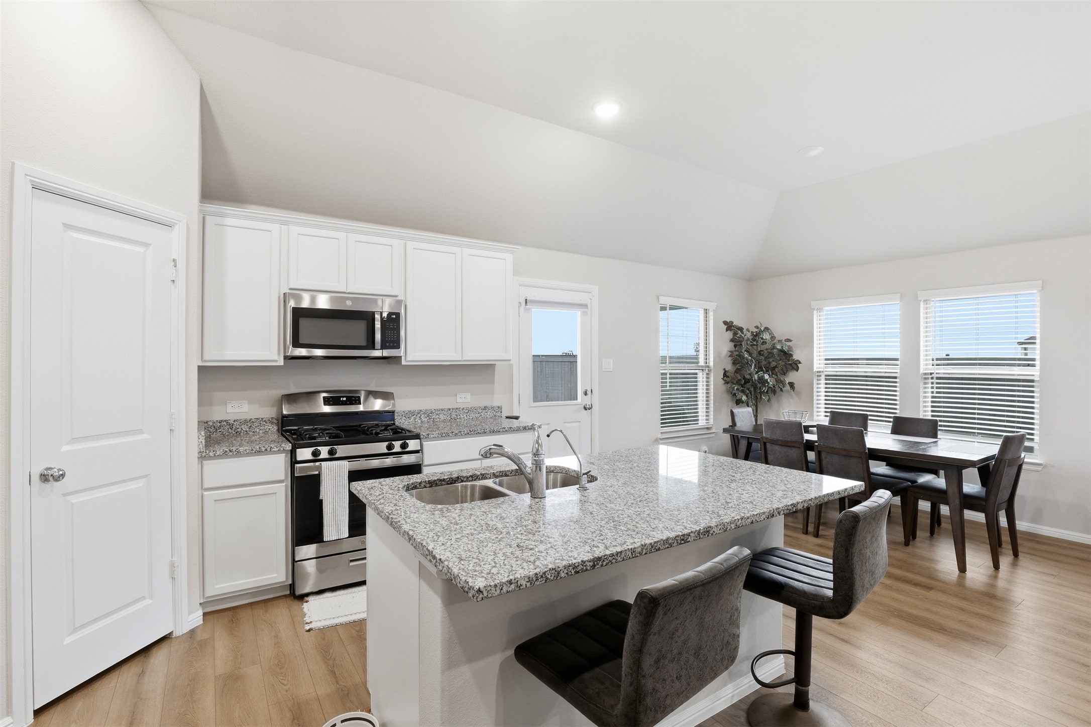 3313 Redbud Flower Trail Prairie Ridge TX 76084