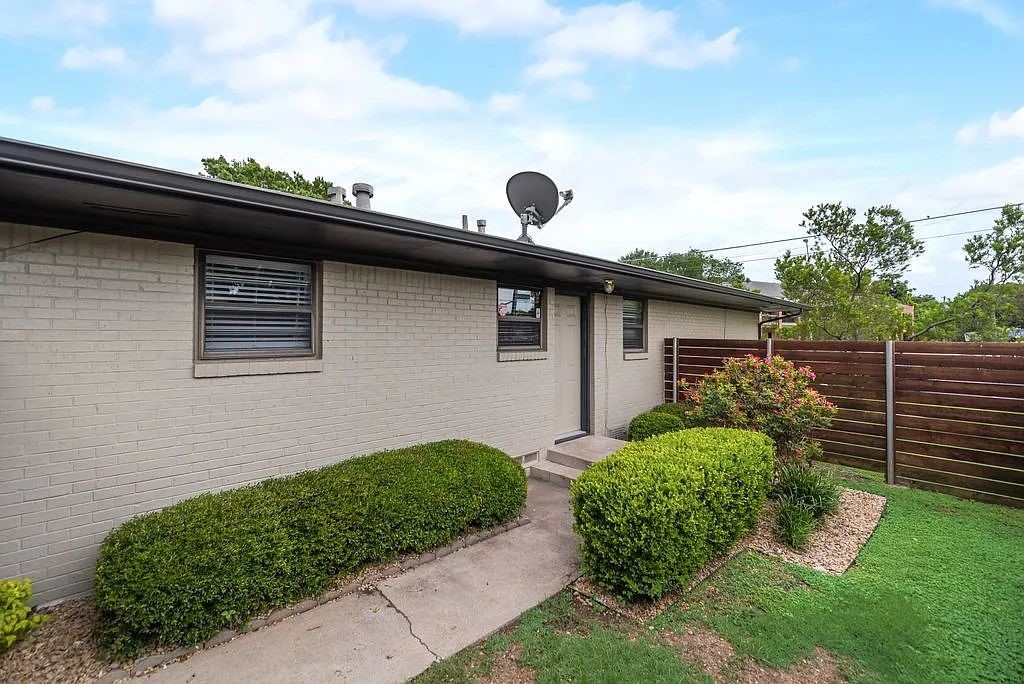 6501 E Mockingbird Lane Dallas TX 75214