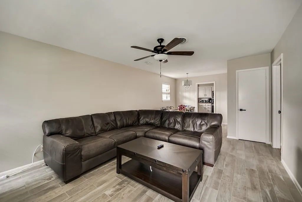 6501 E Mockingbird Lane Dallas TX 75214