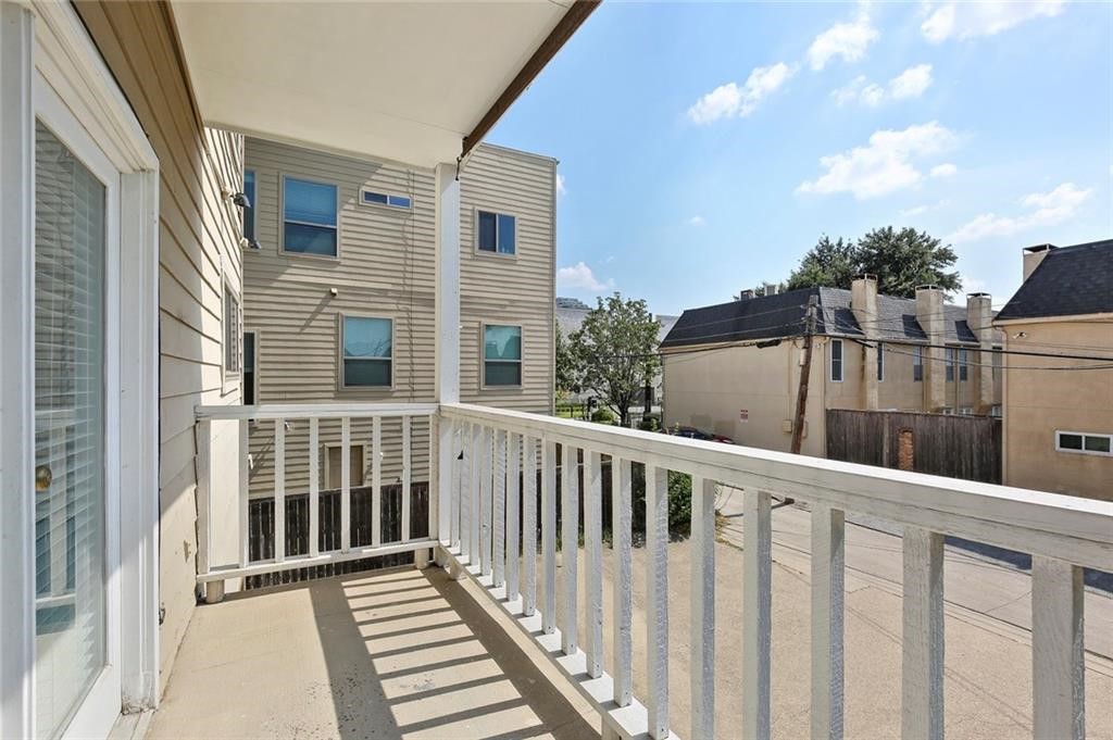 2728 Reagan Street Dallas TX 75219