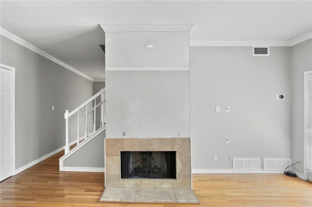2728 Reagan Street Dallas TX 75219