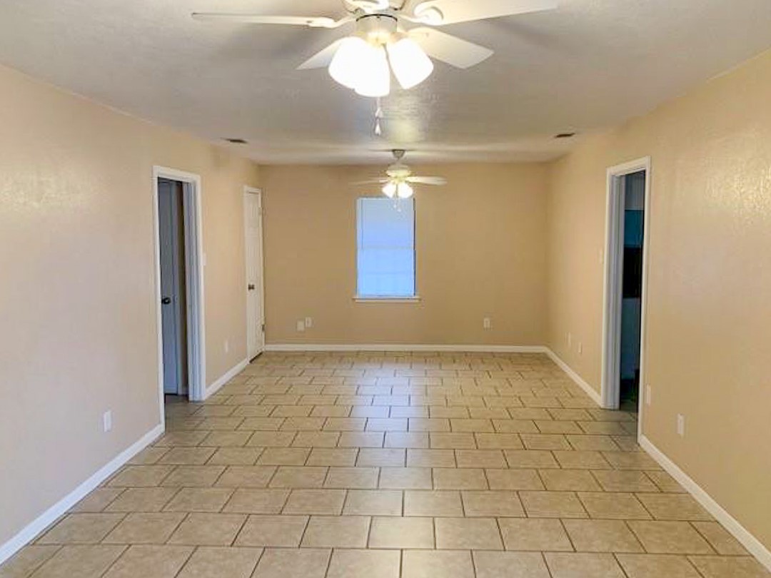 1807 N Mcdonald Avenue Decatur TX 76234