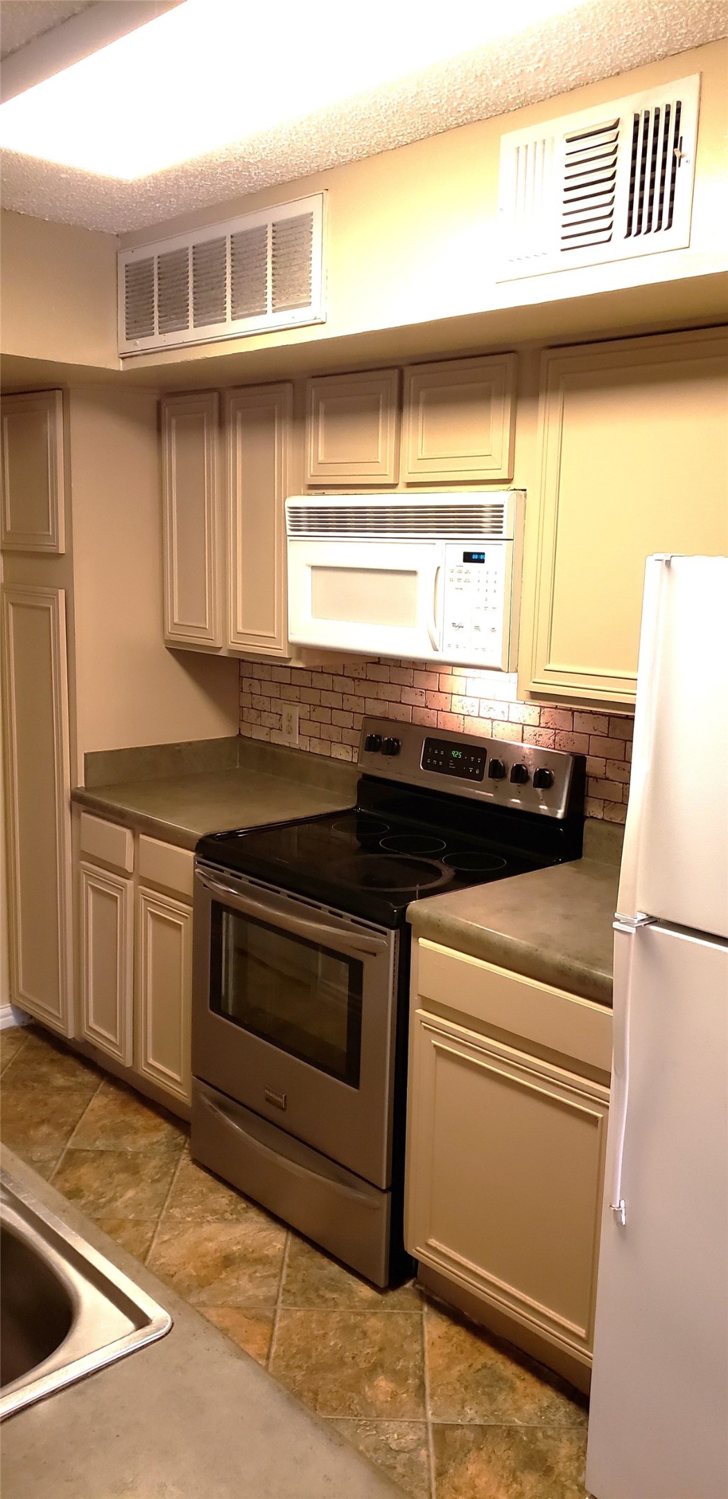 2311 Basil Drive Arlington TX 76006