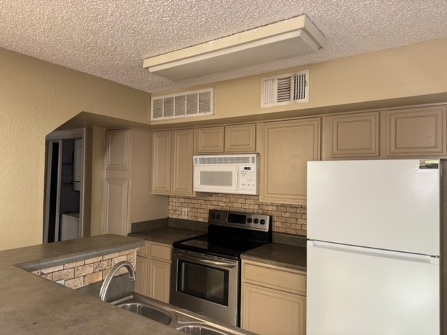 2311 Basil Drive Arlington TX 76006