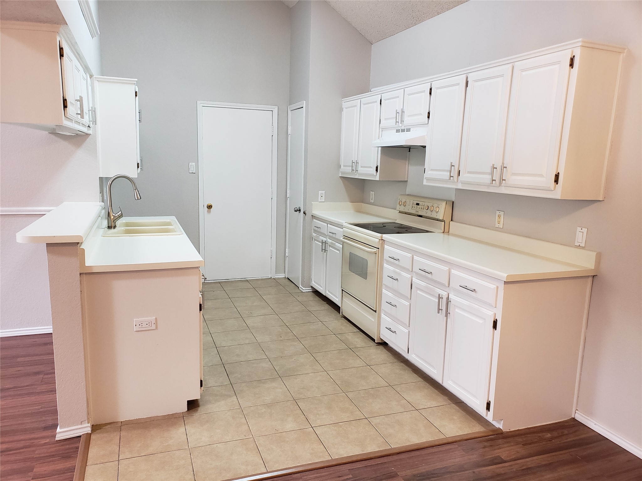 940 S Old Orchard Lane Lewisville TX 75067