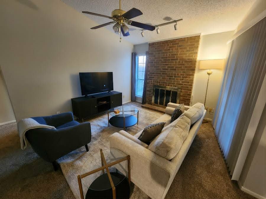 1100 Riverchase Lane Arlington TX 76011