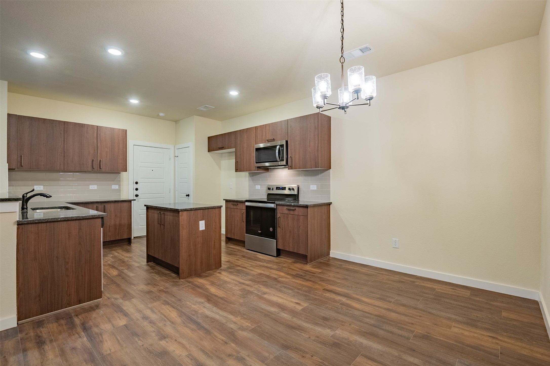 656 Wheatfield Drive Venus TX 76084