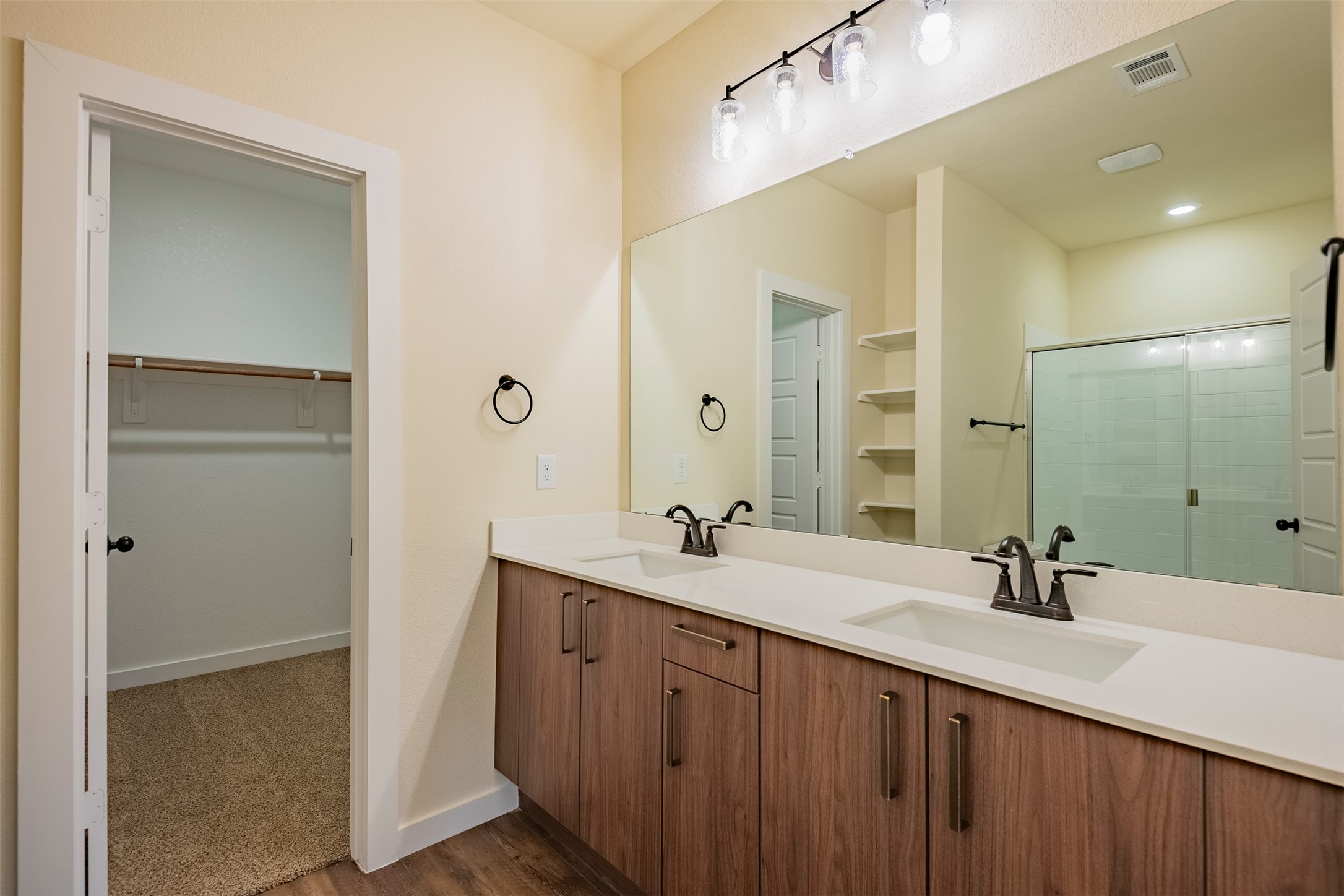 656 Wheatfield Drive Venus TX 76084
