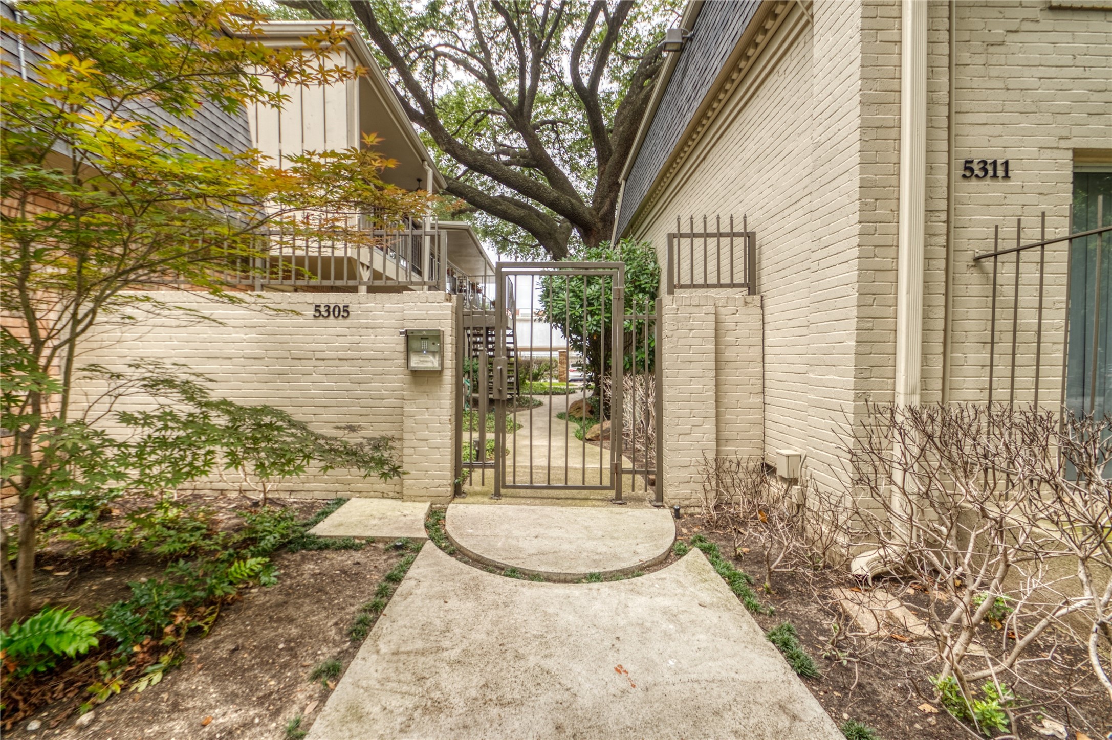 5315 Fleetwood Oaks Avenue Dallas TX 75235