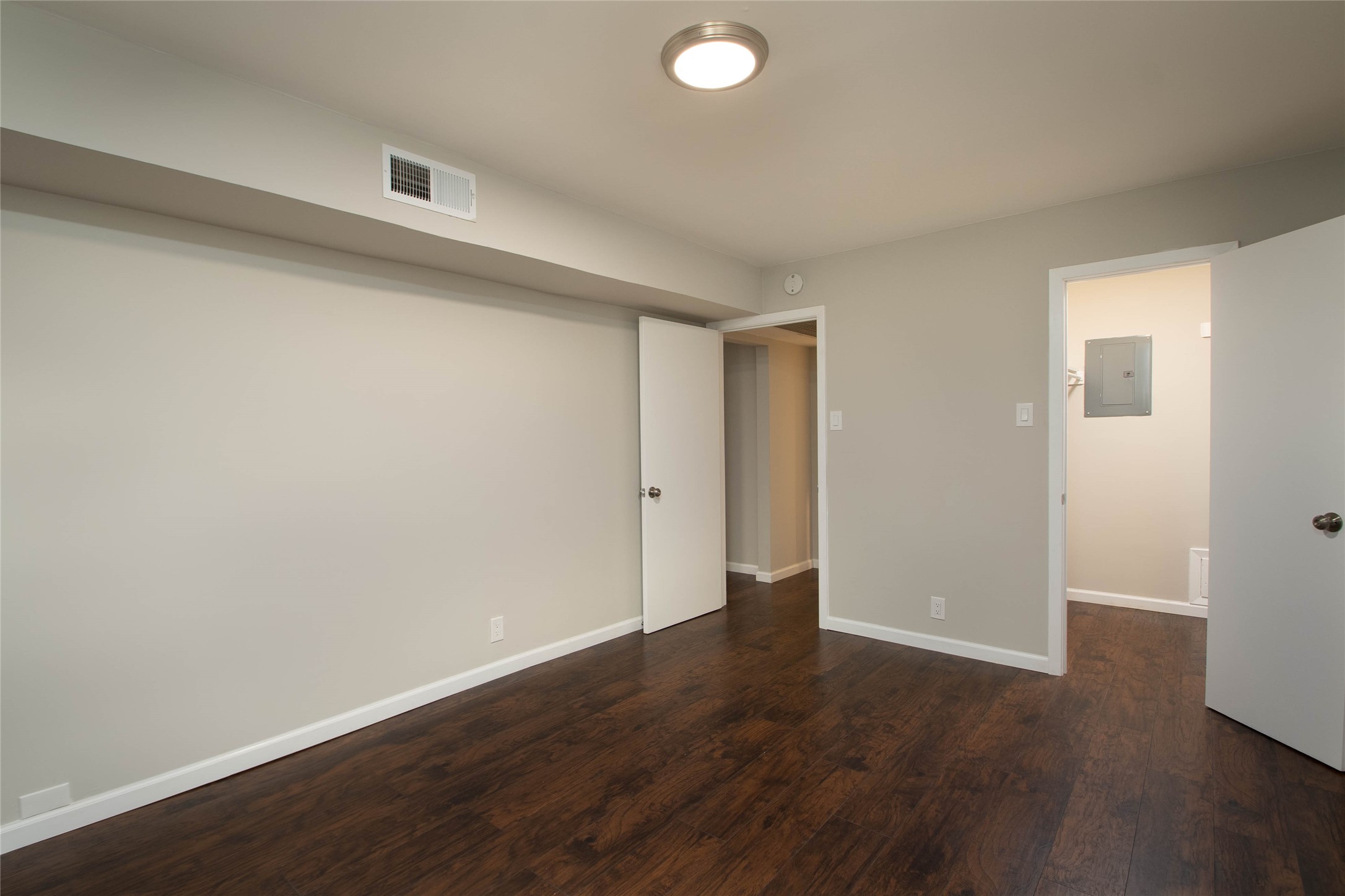 5315 Fleetwood Oaks Avenue Dallas TX 75235