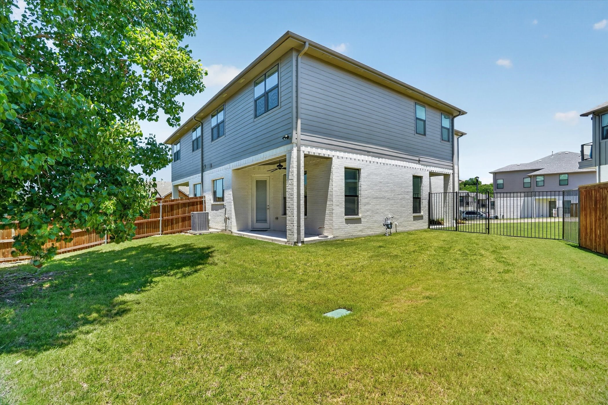 6330 Oakbend Circle Fort Worth TX 76132