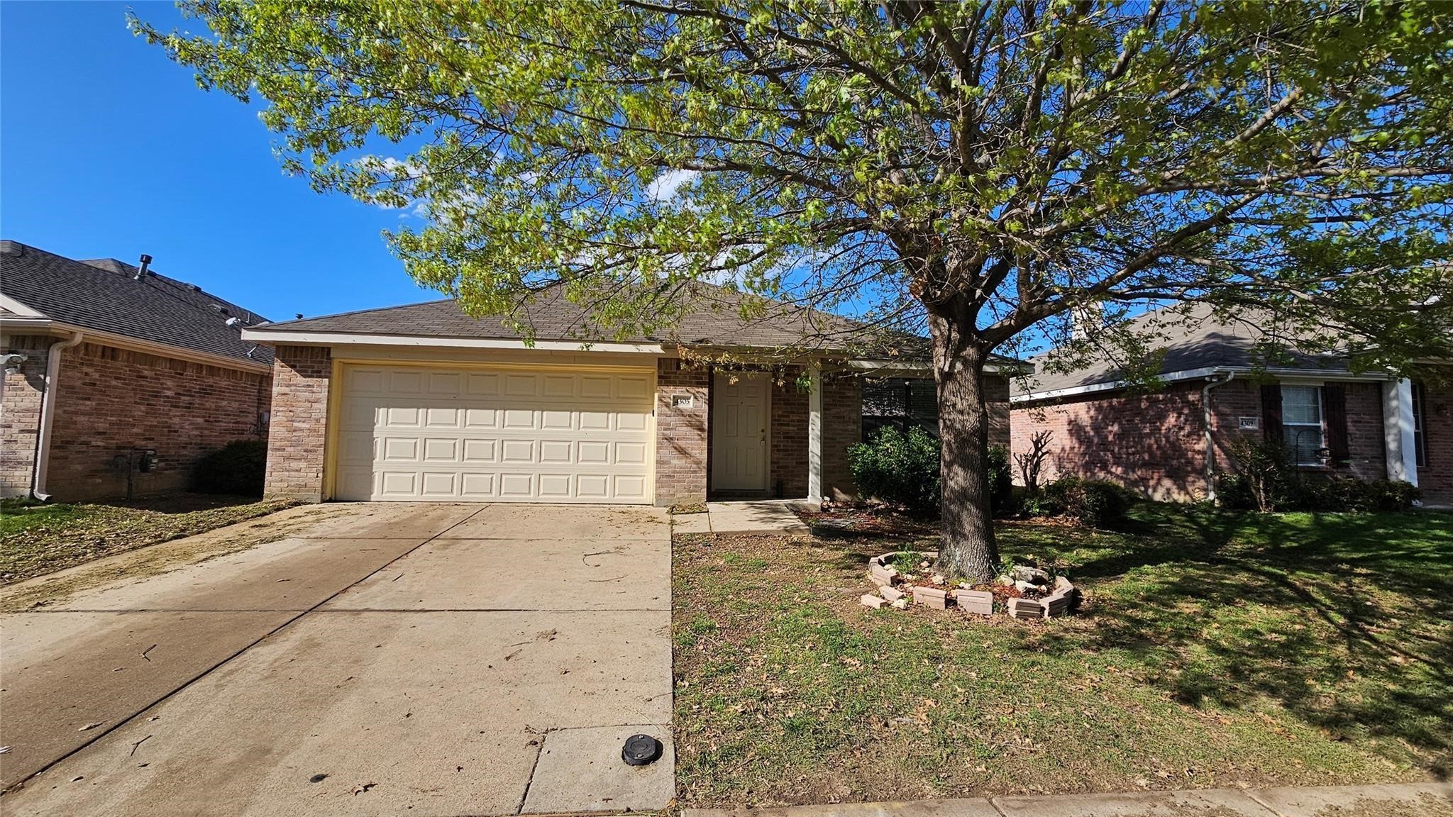 4305 Grassmere Road Fort Worth TX 76244