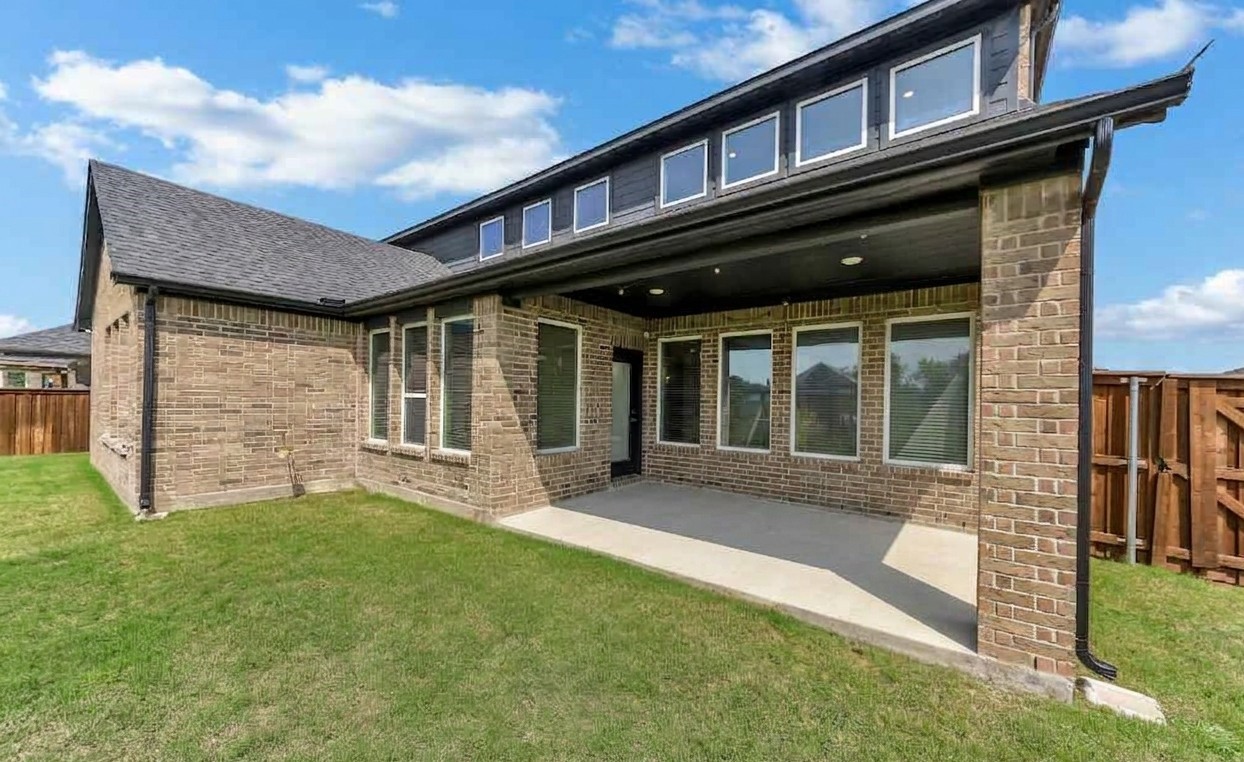 1417 Eagle Feather Way Fort Worth TX 76052