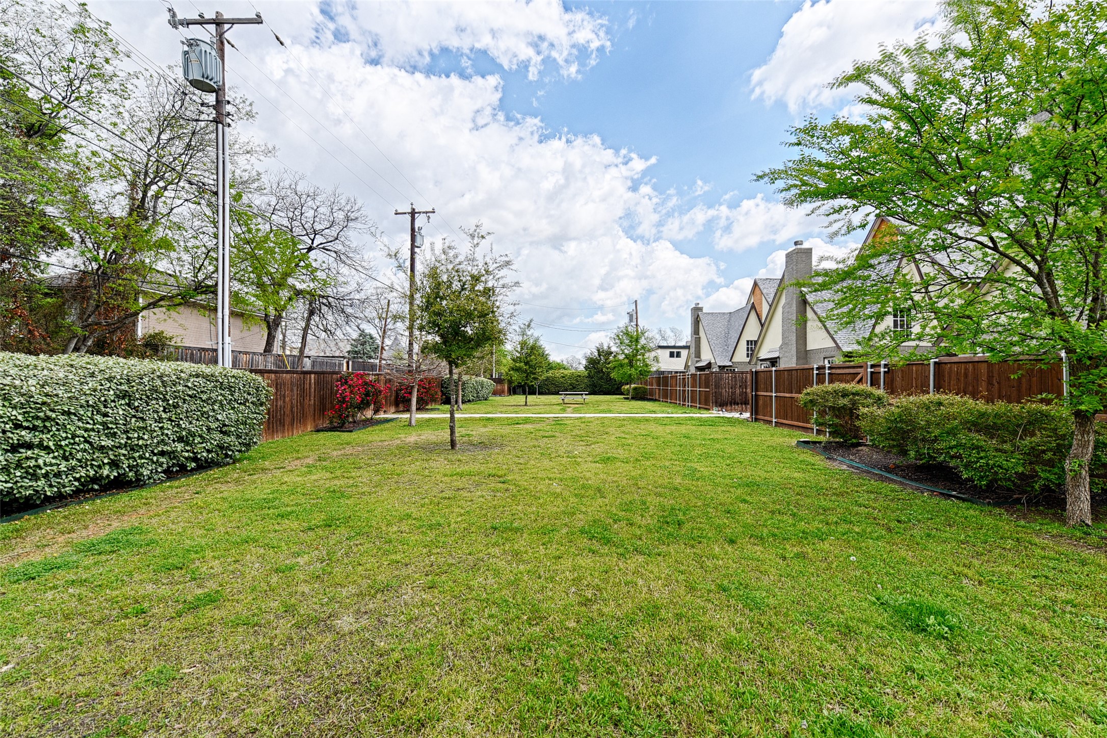 5089 Gaston Avenue Dallas TX 75214