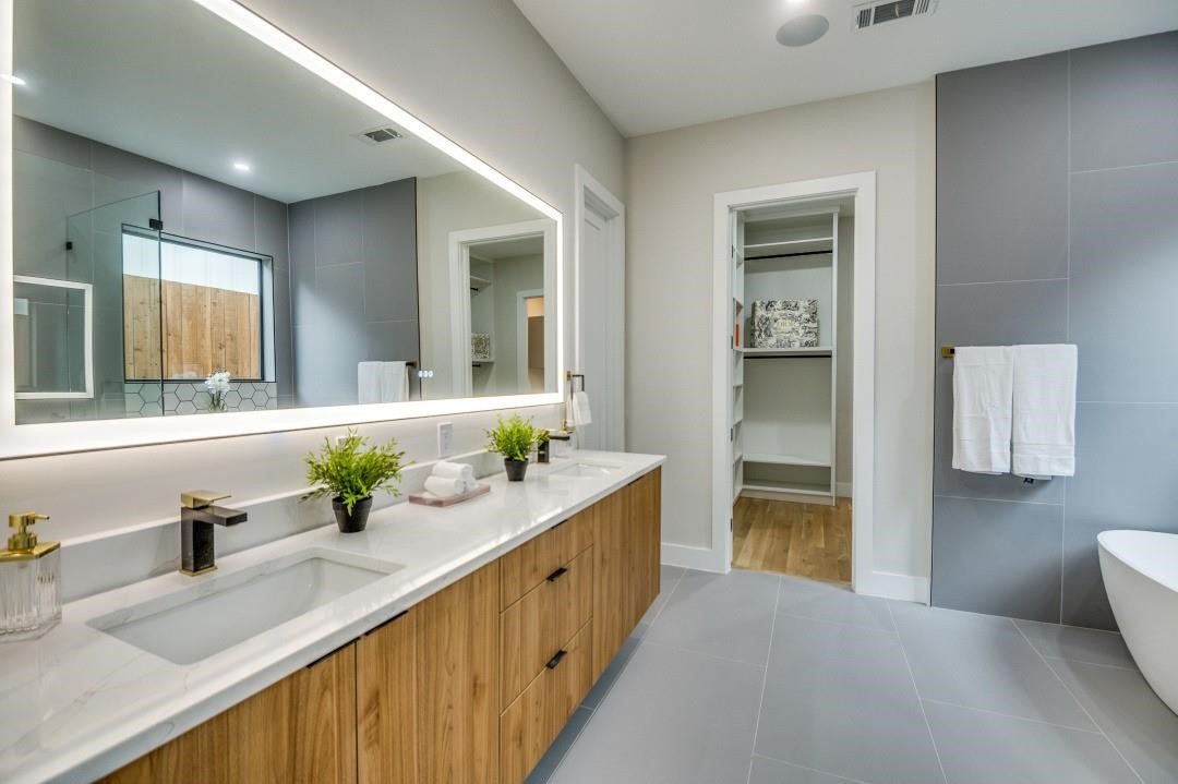 2018 Euclid Avenue Dallas TX 75206