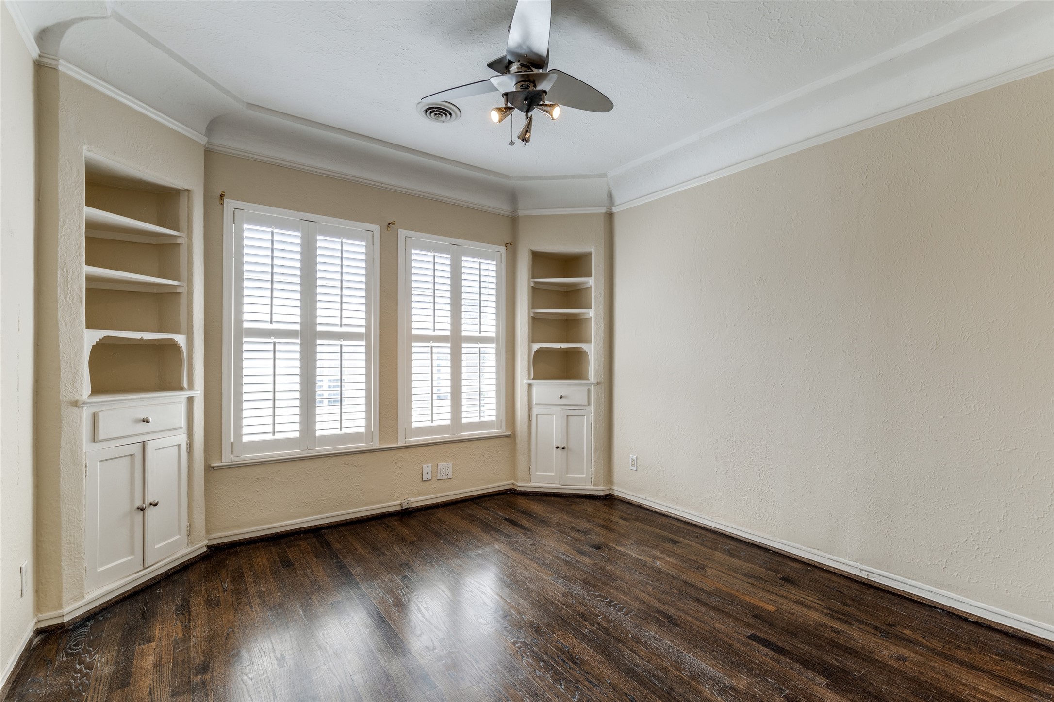 4543 Fairway Avenue Highland Park TX 75219