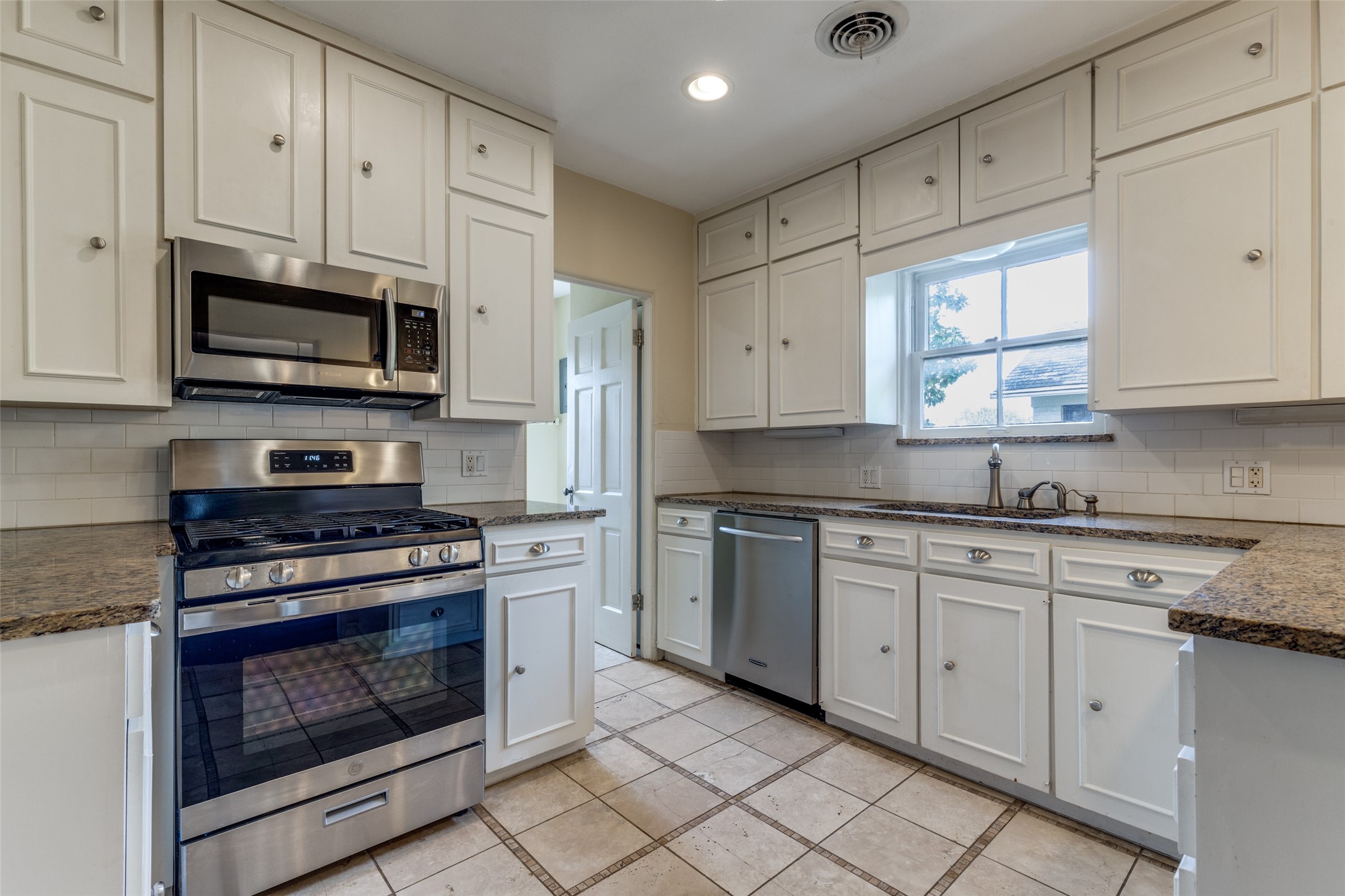 4543 Fairway Avenue Highland Park TX 75219