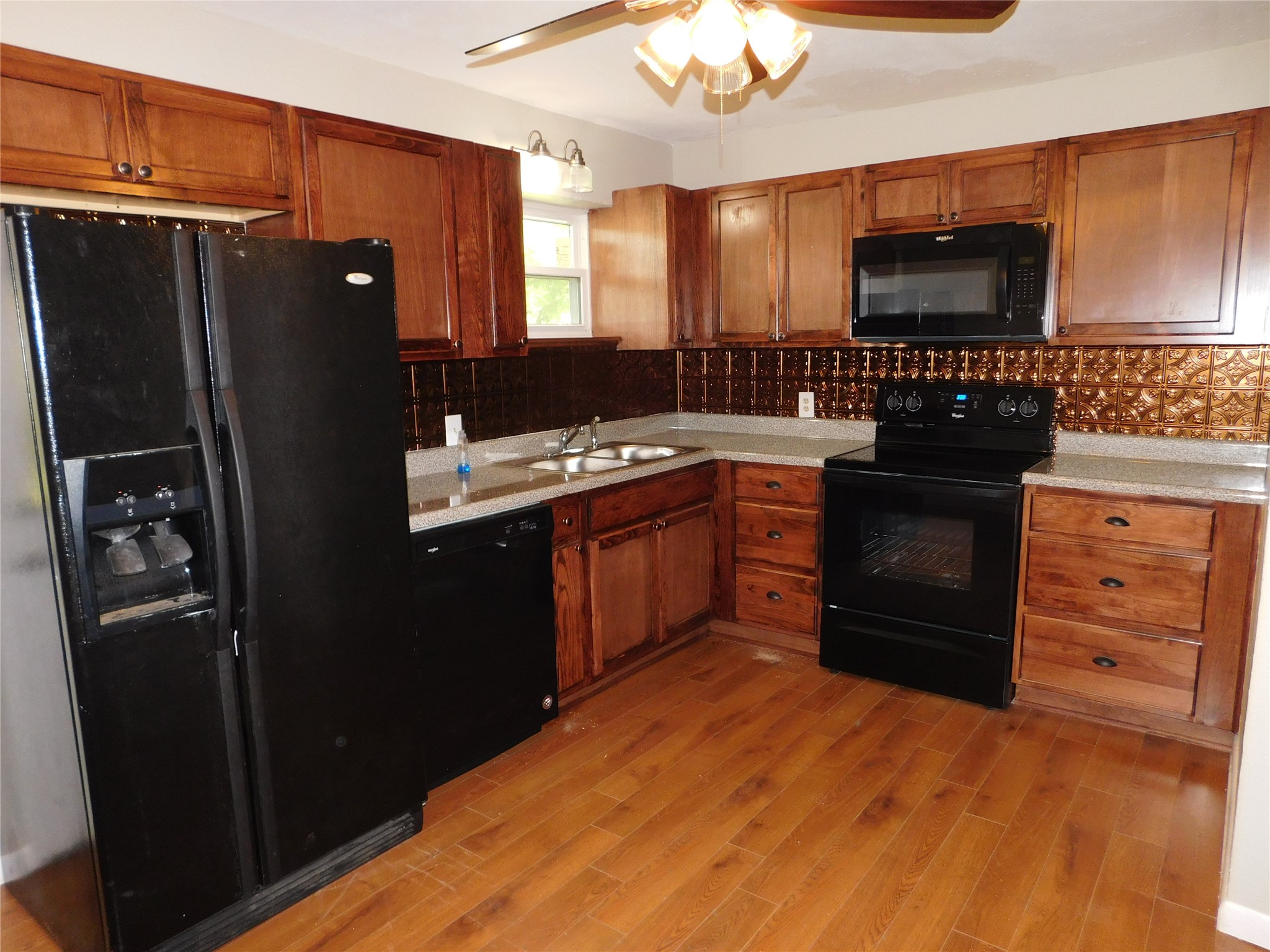 1529 Longview Street Mesquite TX 75149