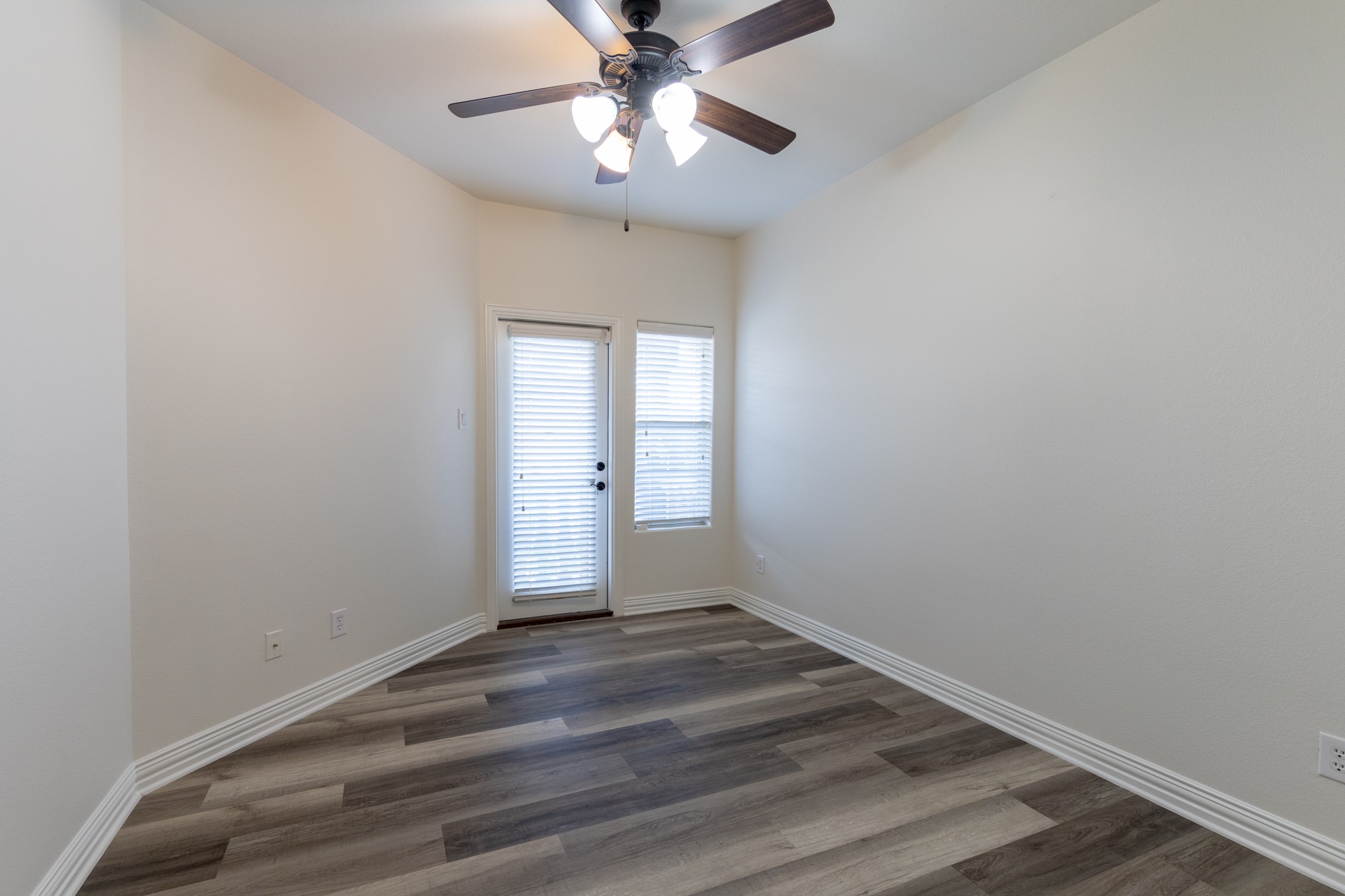 2645 Villa Di Lago Grand Prairie TX 75054