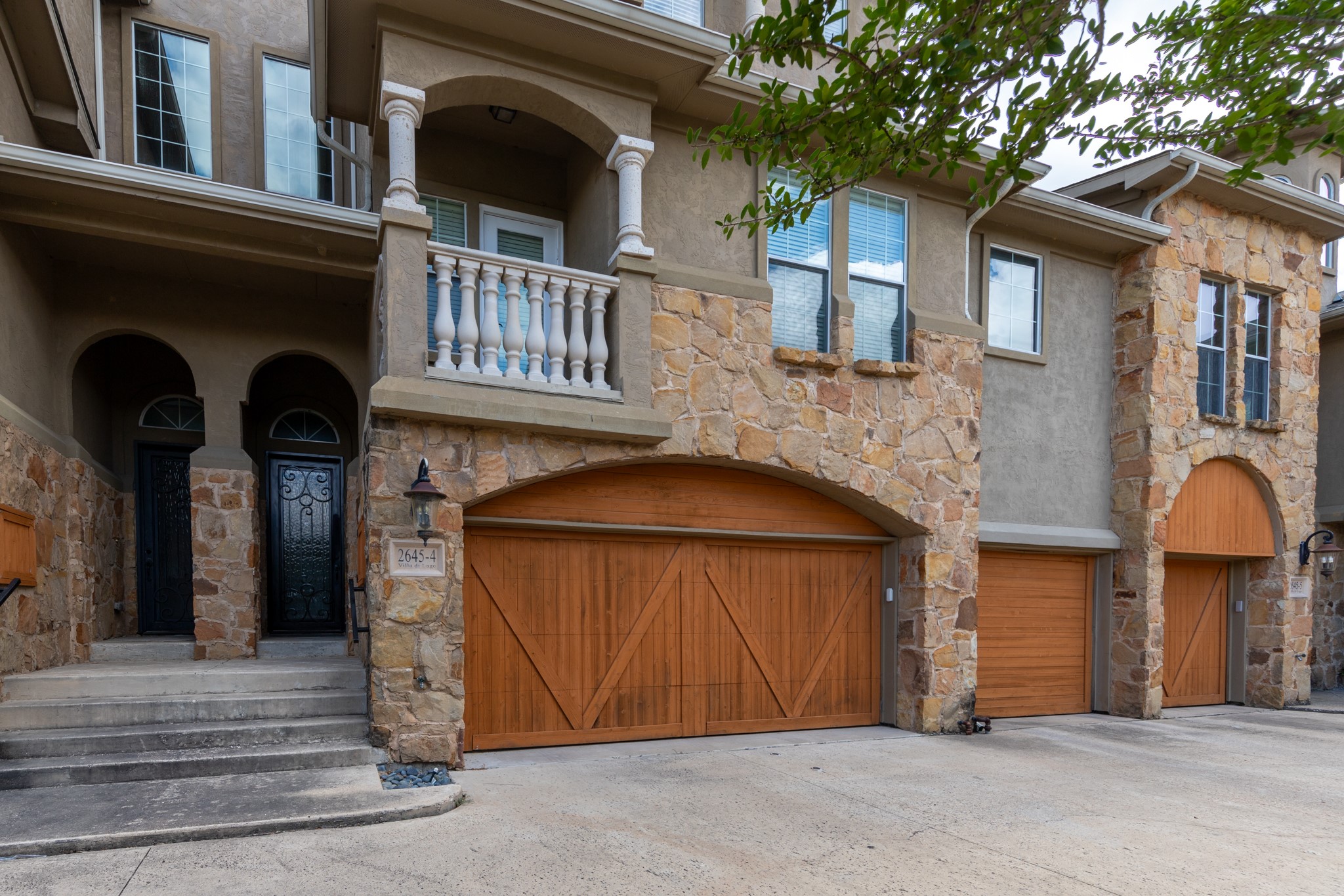 2645 Villa Di Lago Grand Prairie TX 75054