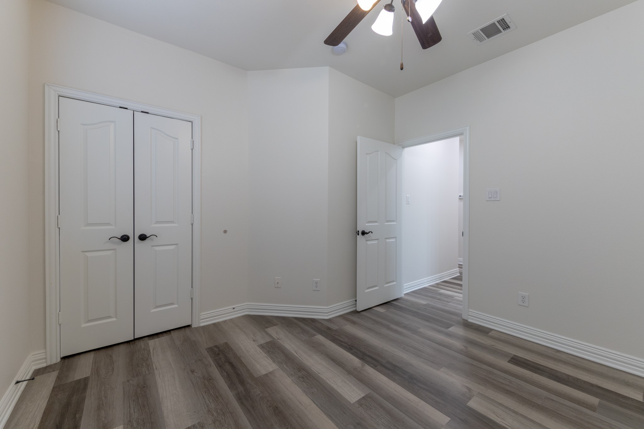 2645 Villa Di Lago Grand Prairie TX 75054