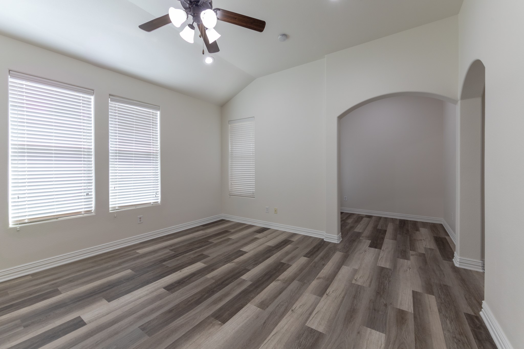 2645 Villa Di Lago Grand Prairie TX 75054