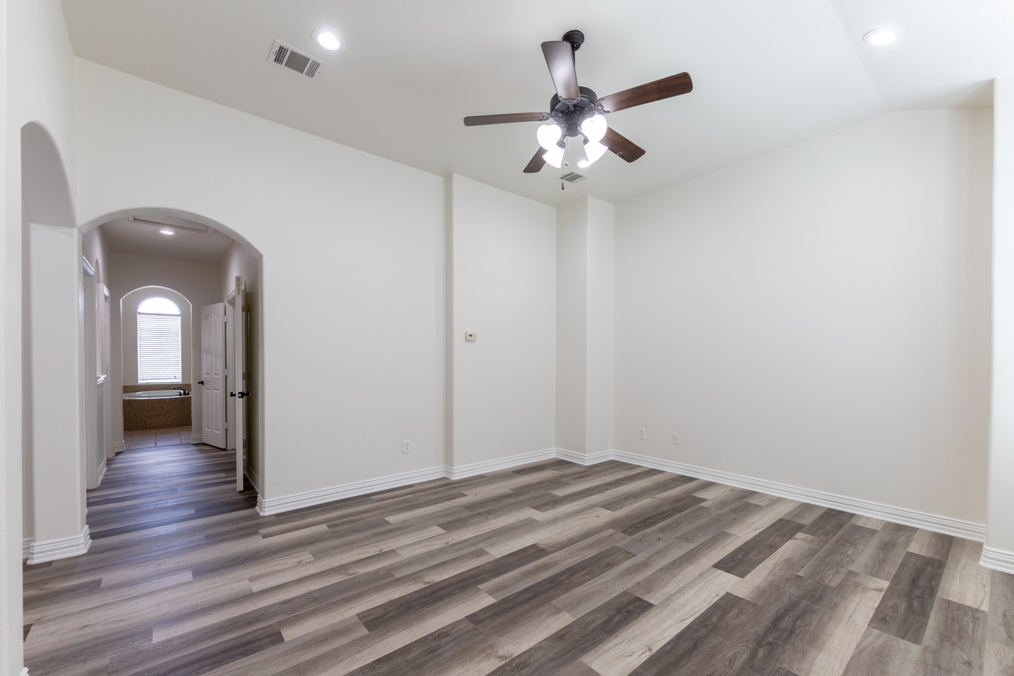2645 Villa Di Lago Grand Prairie TX 75054
