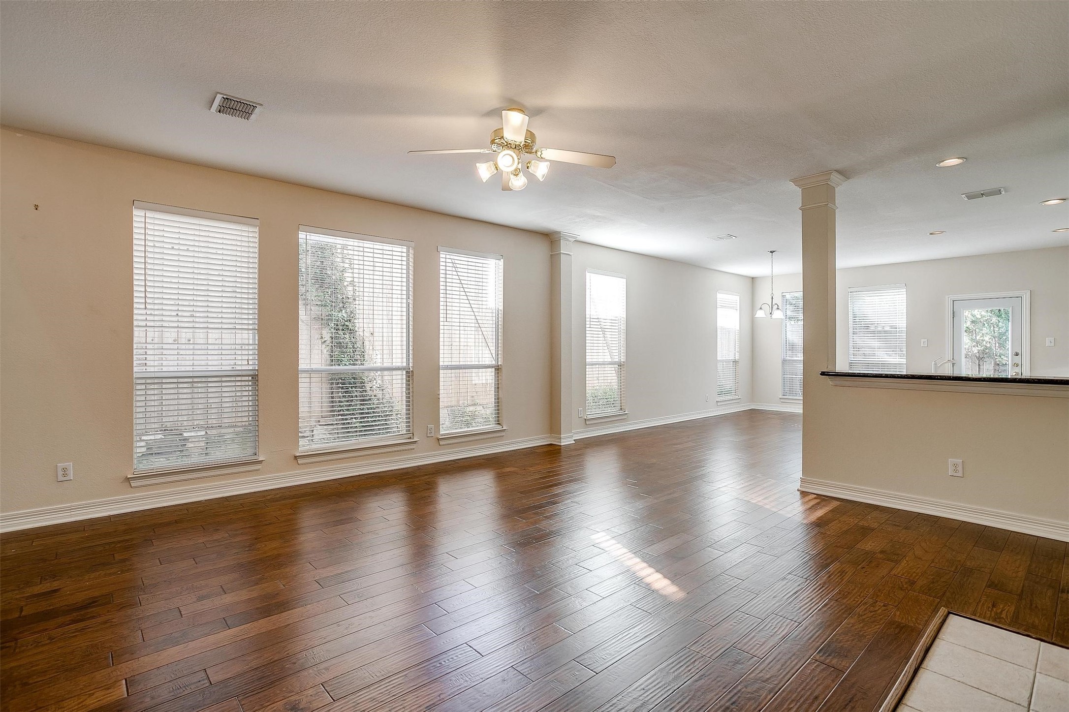 5505 El Campo Avenue Fort Worth TX 76107