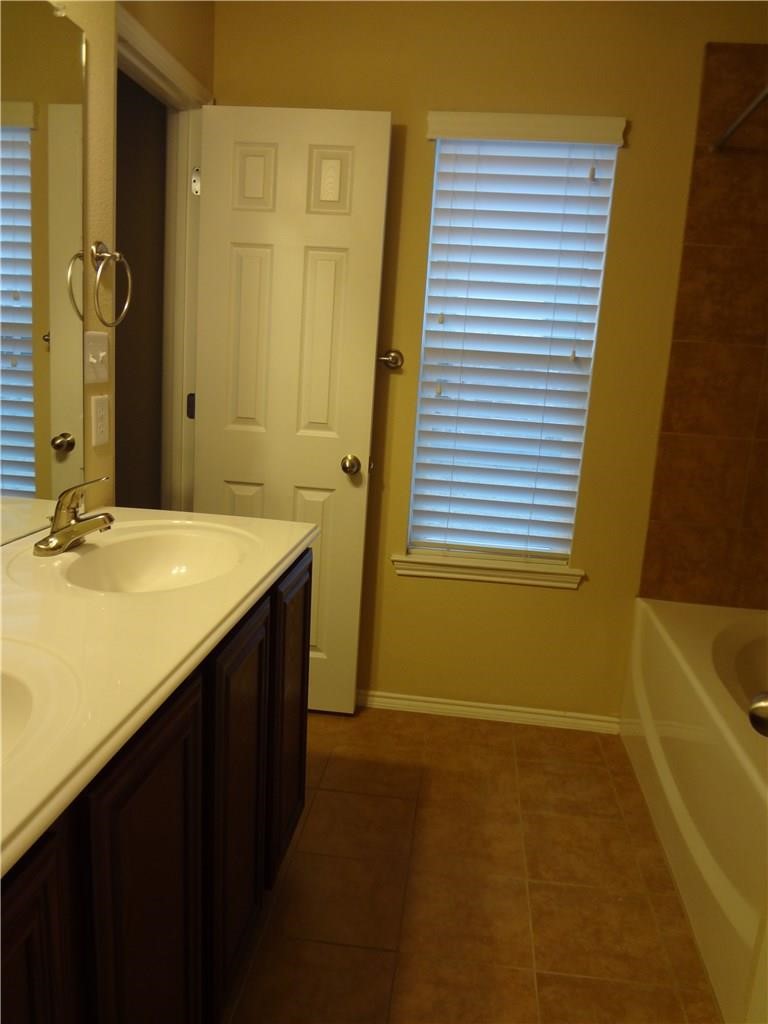 904 Mazatlan Court Arlington TX 76002