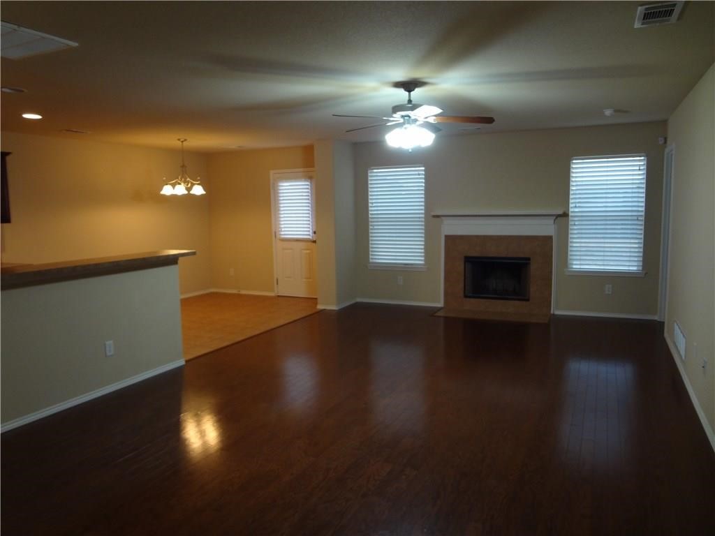 904 Mazatlan Court Arlington TX 76002