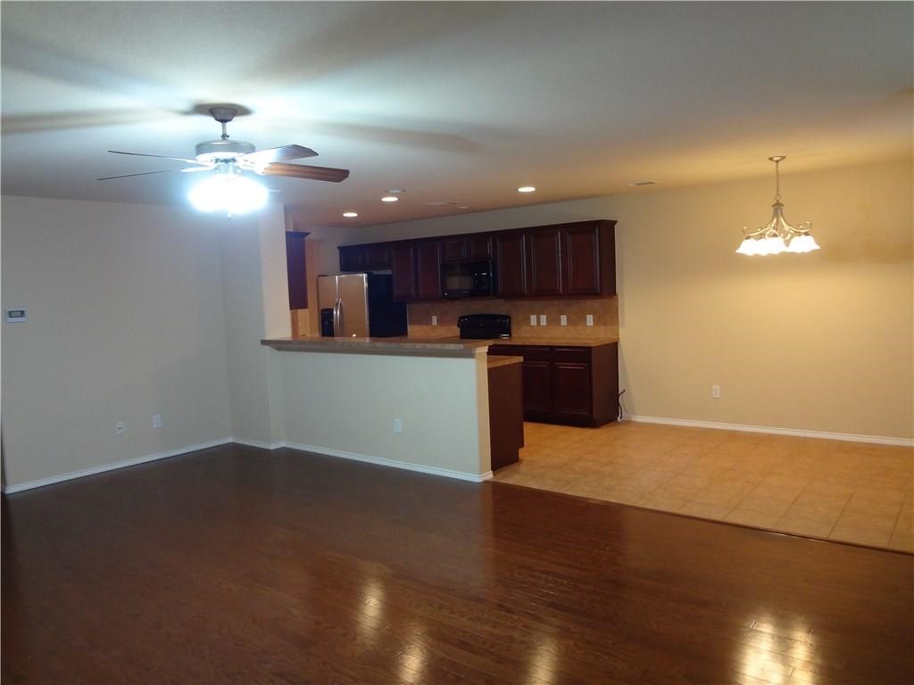 904 Mazatlan Court Arlington TX 76002