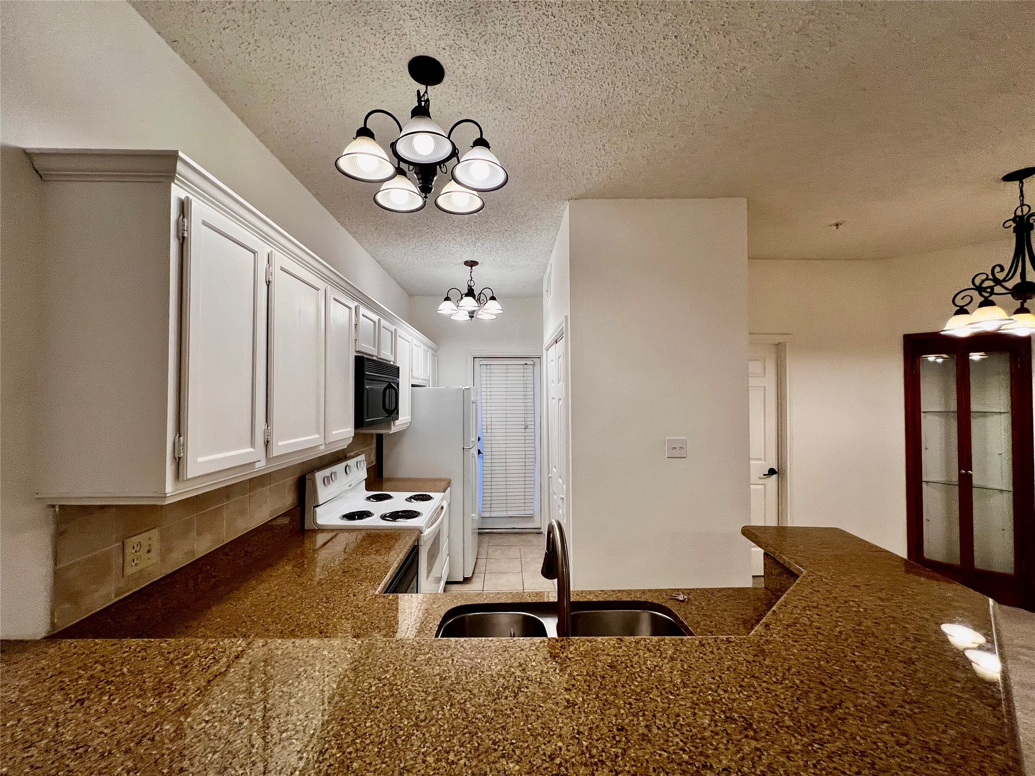 4800 W Lovers Lane Dallas TX 75209