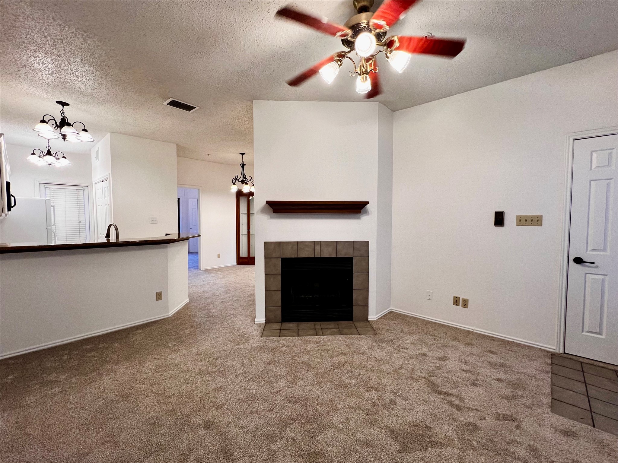 4800 W Lovers Lane Dallas TX 75209