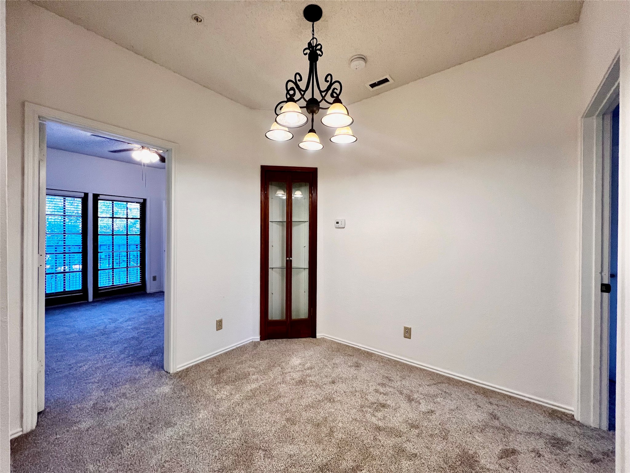 4800 W Lovers Lane Dallas TX 75209