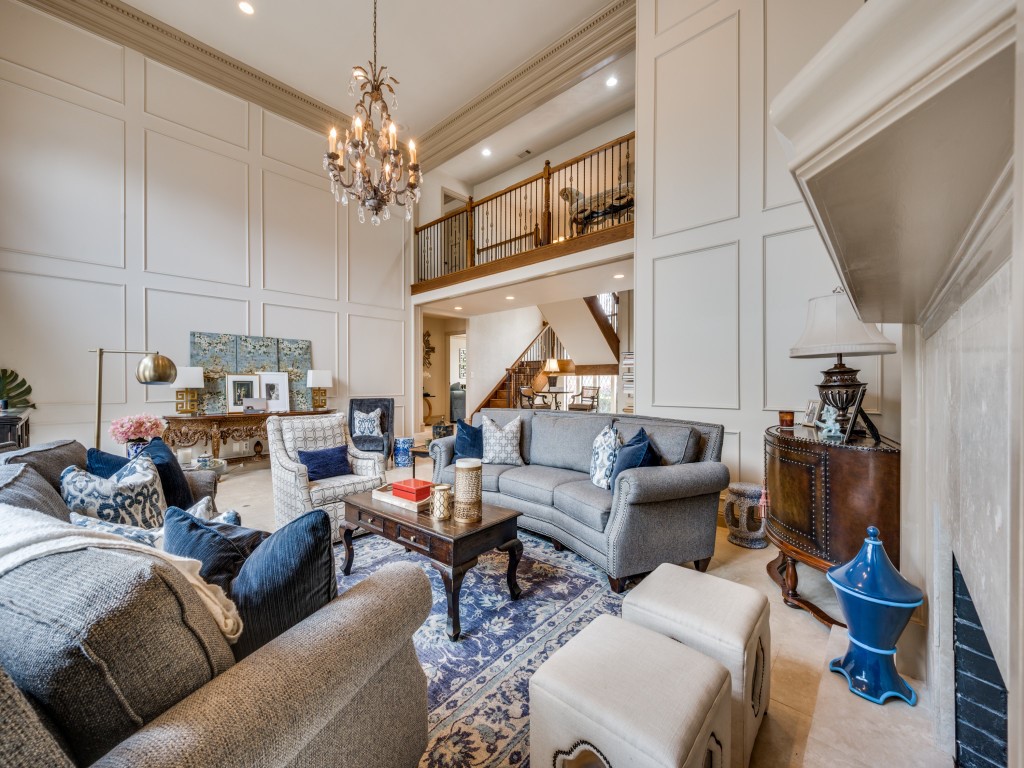 6034 Club Oaks Drive Dallas TX 75248