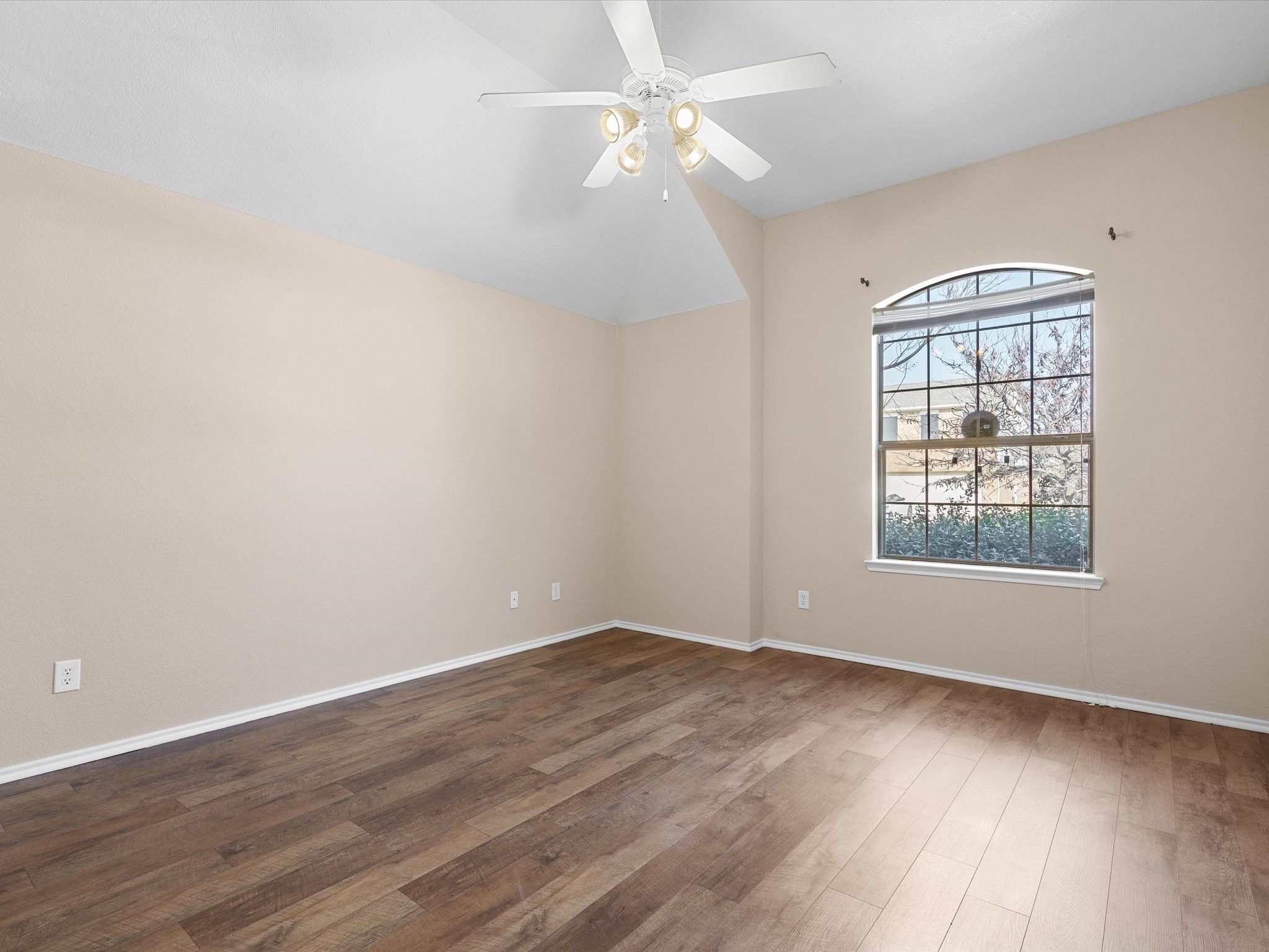 8920 Sagebrush Cross Roads TX 76227