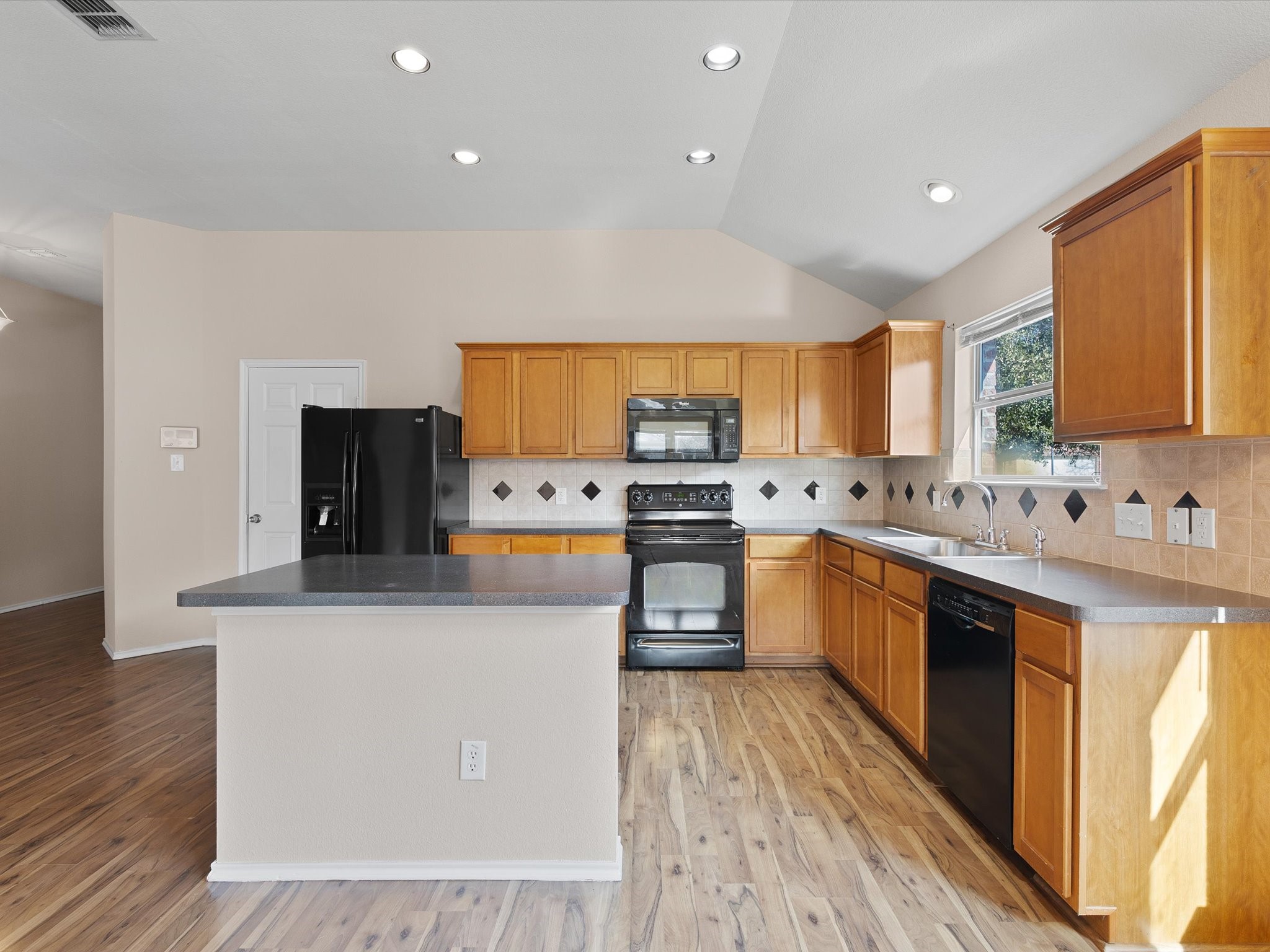 8920 Sagebrush Cross Roads TX 76227