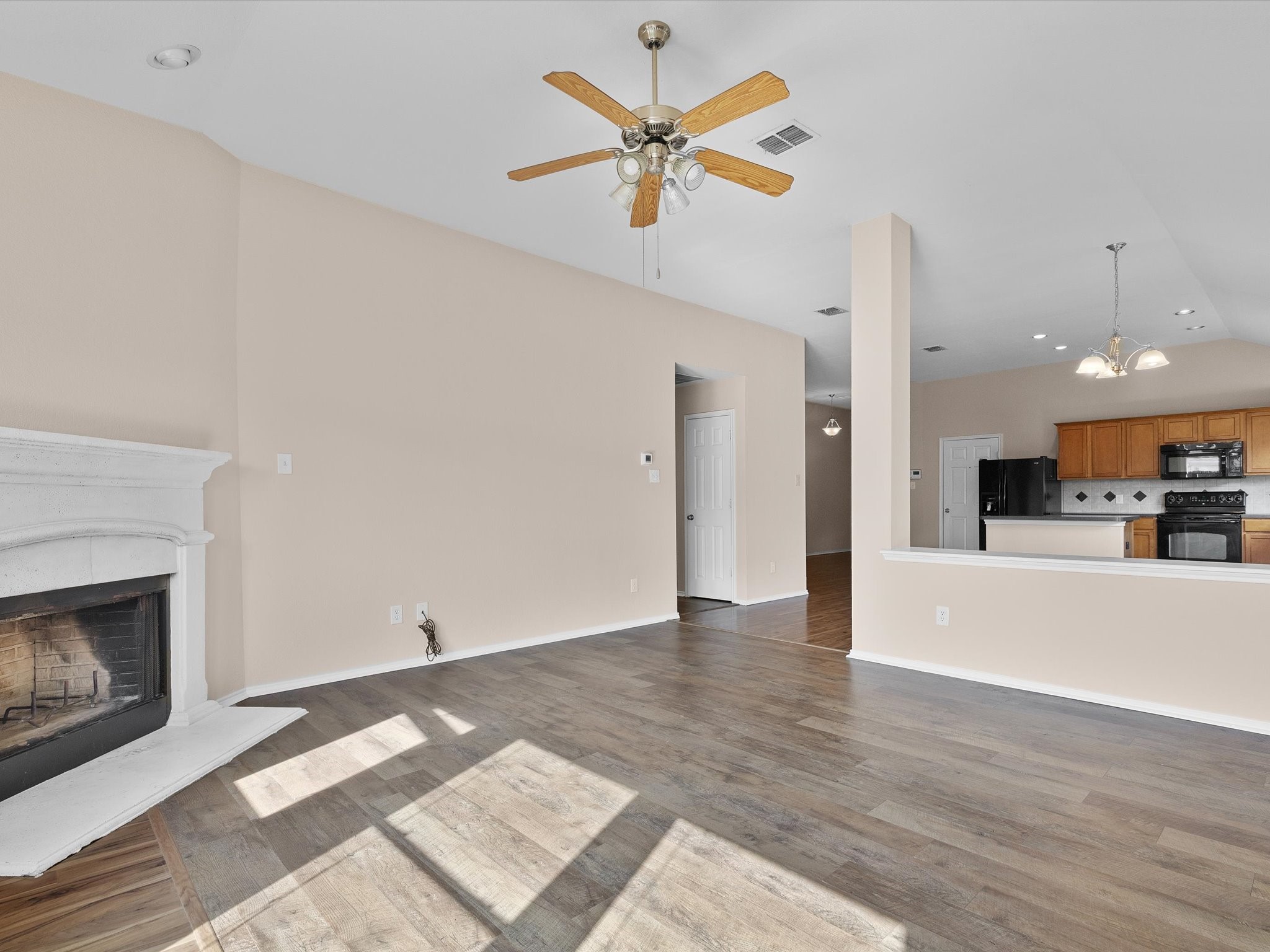 8920 Sagebrush Cross Roads TX 76227